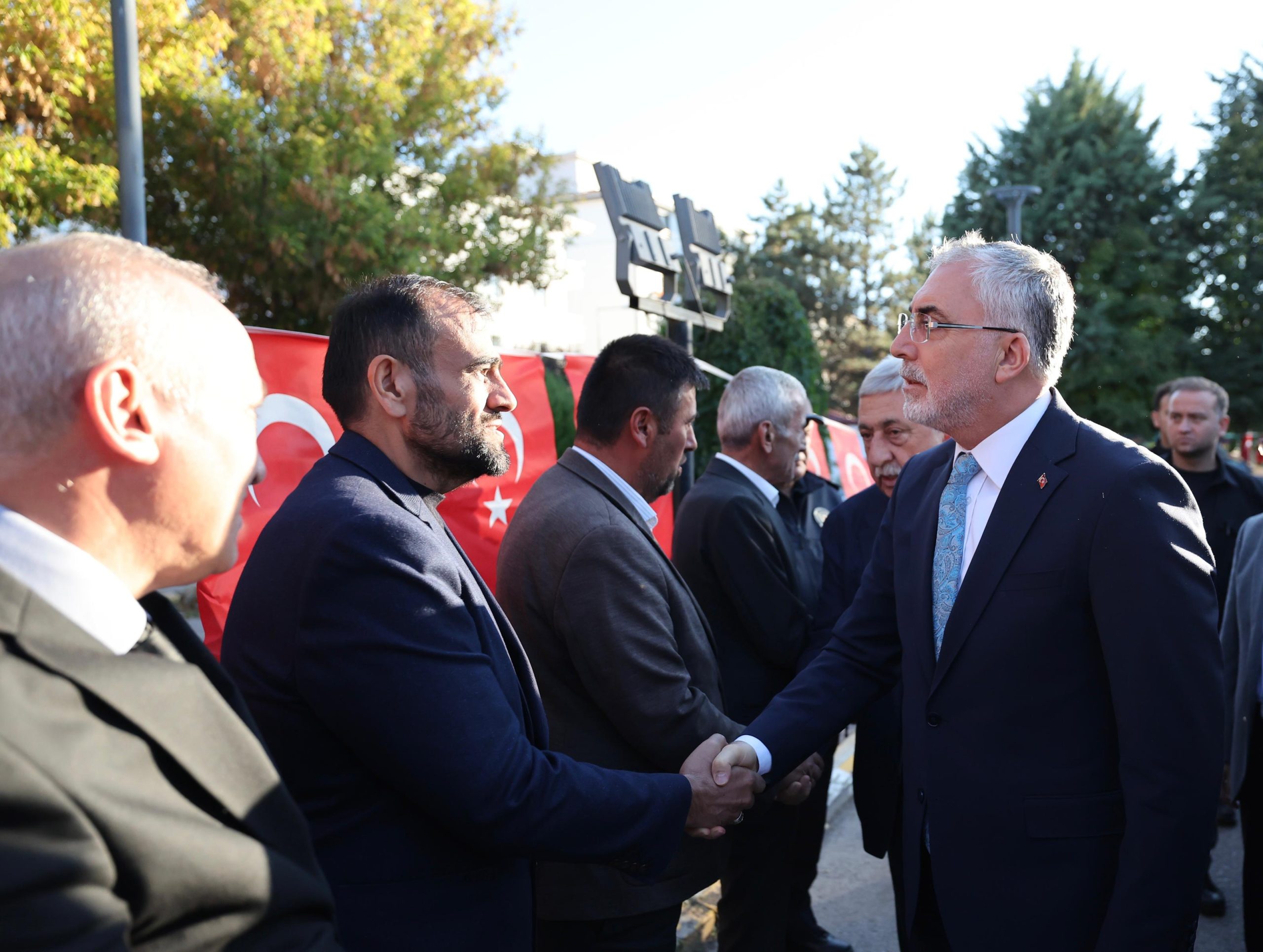 ANKARA (AA) – Çalışma ve Sosyal Güvenlik Bakanı Vedat Işıkhan,
