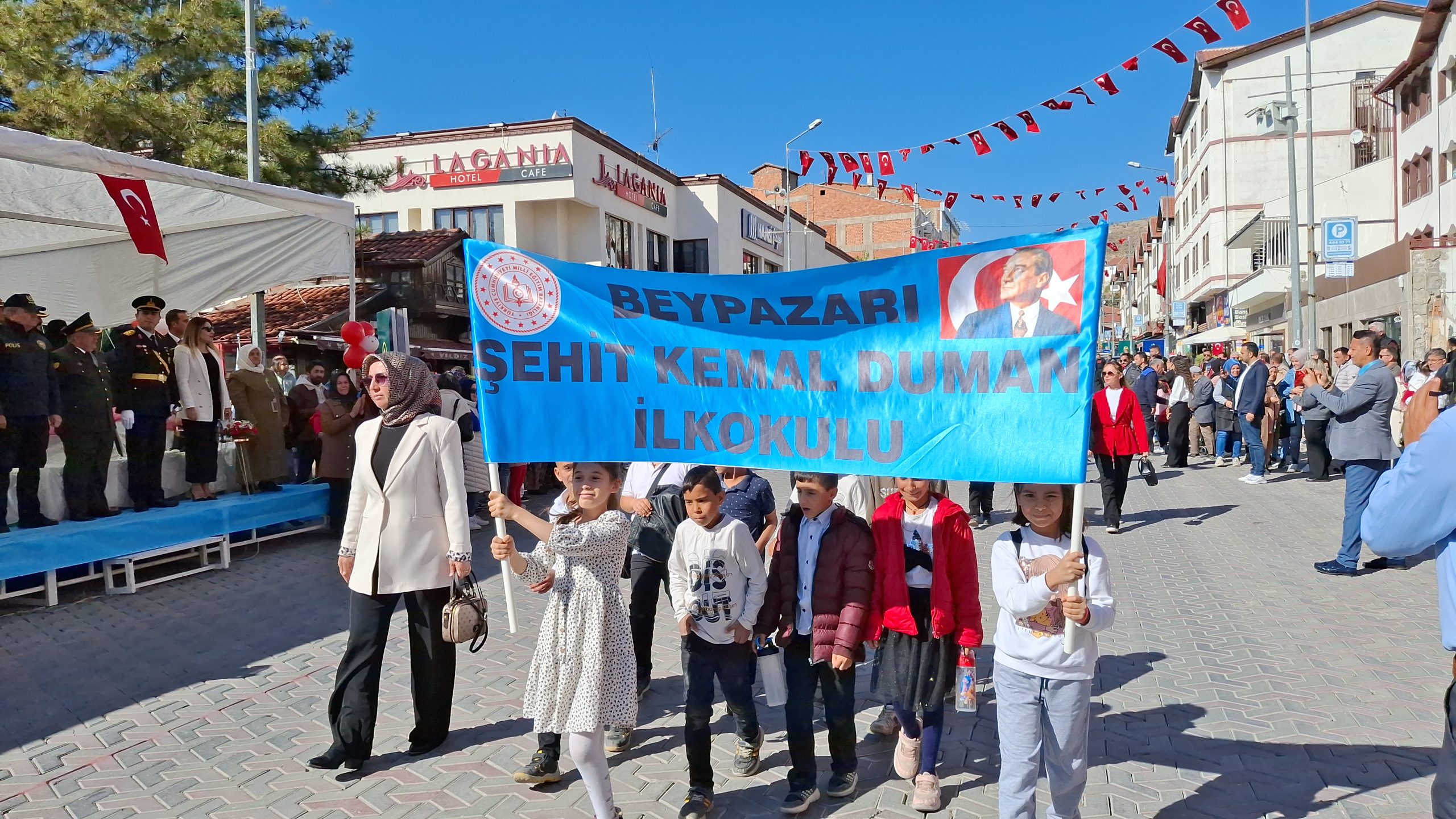 ANKARA (AA) – Ankara'nın Beypazarı ilçesinde, Cumhuriyet'in kuruluşunun 101. yıl