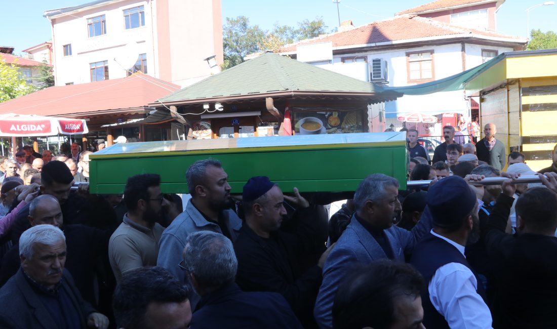 - Cenaze namazını, çocuğun imam olan babası kıldırdı