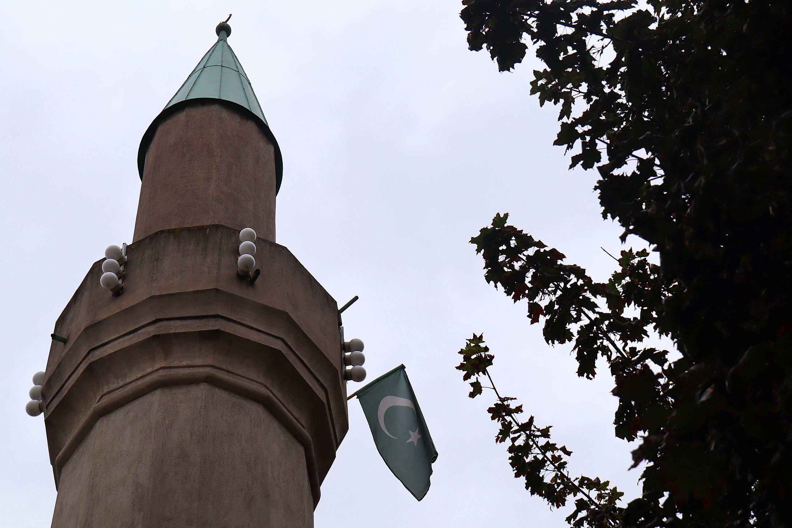 - "İnsanlık büyük bir inanç, anlam, ahlak ve değer krizi