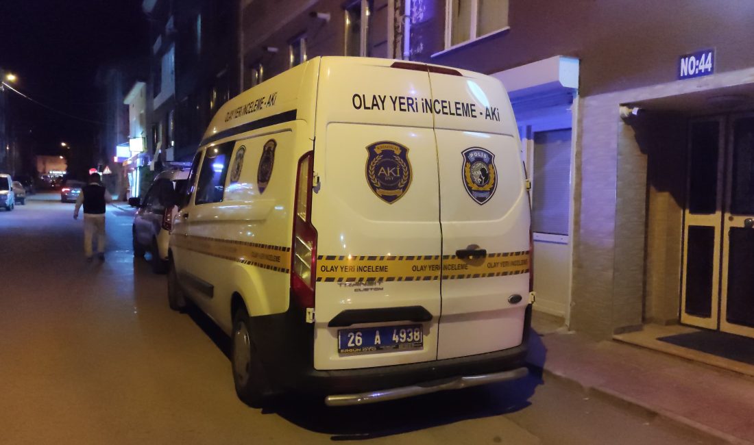 ESKİŞEHİR (AA) – Eskişehir'in Tepebaşı ilçesinde tartıştığı eşi tarafından bıçakla