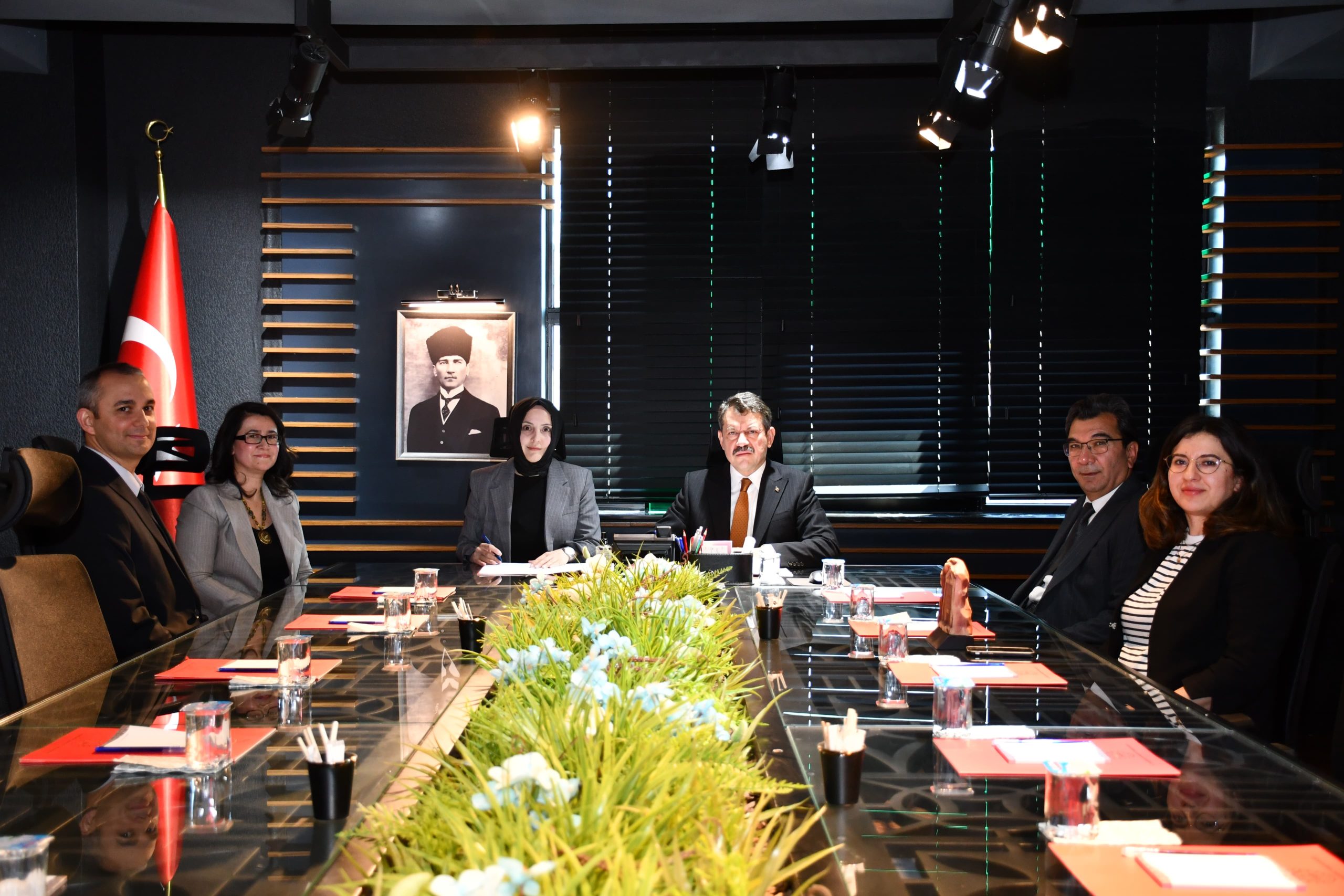 ESKİŞEHİR (AA) – Eskişehir Valiliği Açık Kapı ve Eskişehir Cumhuriyet