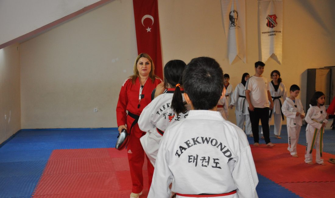 ESKİŞEHİR (AA) – ZEHRA ONGAN – Eskişehir'de muhtarlıkta ikinci dönemine