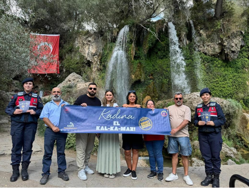 SİVAS (AA) – Sivas İl Jandarma Komutanlığı ekipleri Gemerek ilçesinde