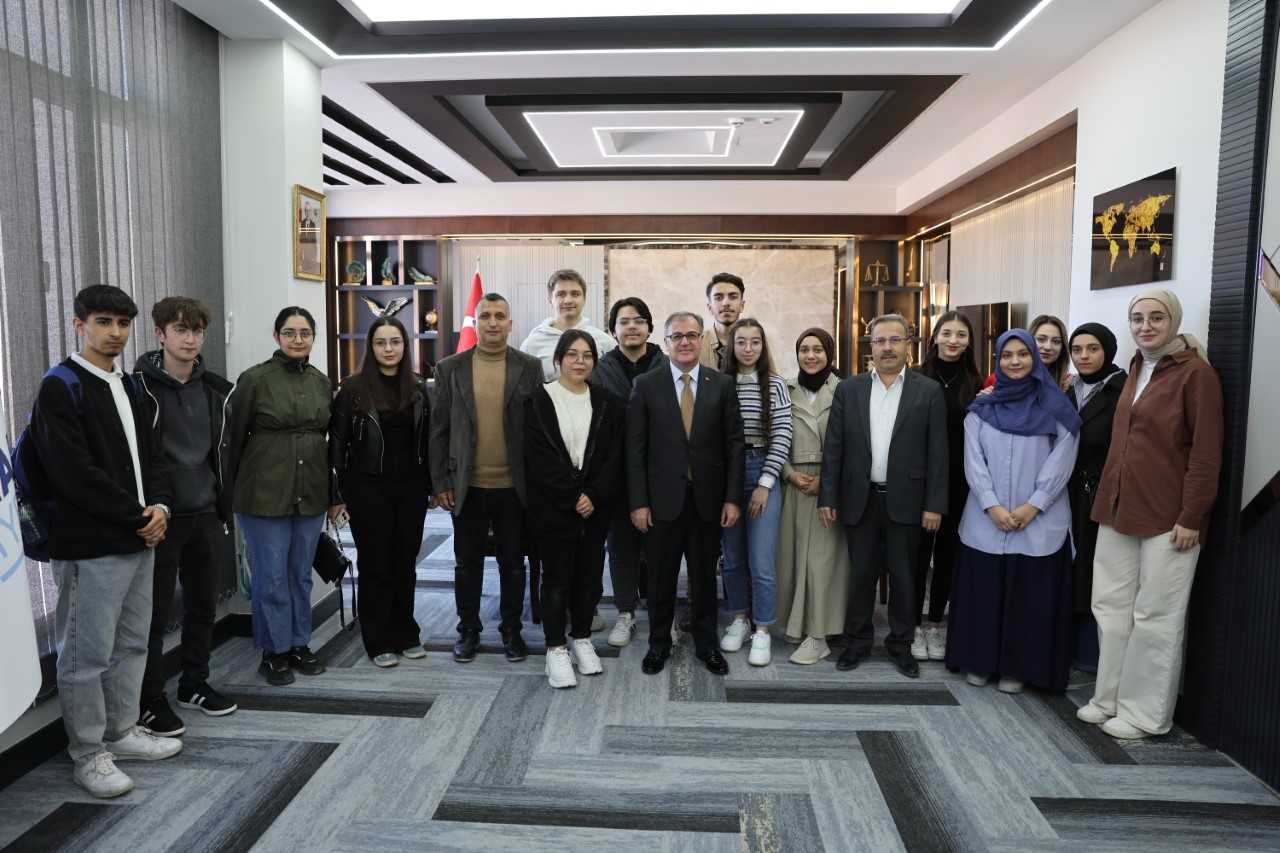 KAYSERİ (AA) – Hacılar Belediye Başkanı Bilal Özdoğan, YKS'de ilk