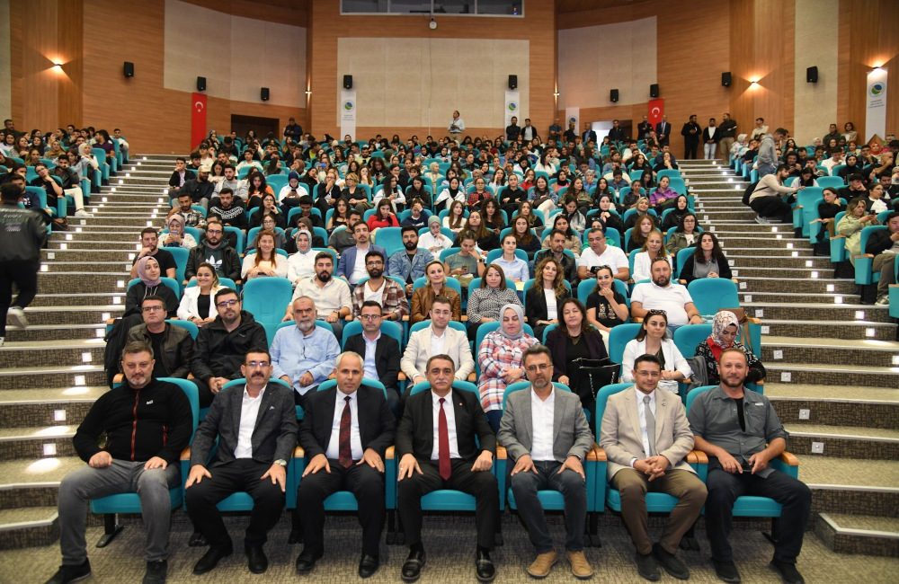 KIRŞEHİR (AA) – Kırşehir Ahi Evran Üniversitesi (KAEÜ) Rektörü Prof.