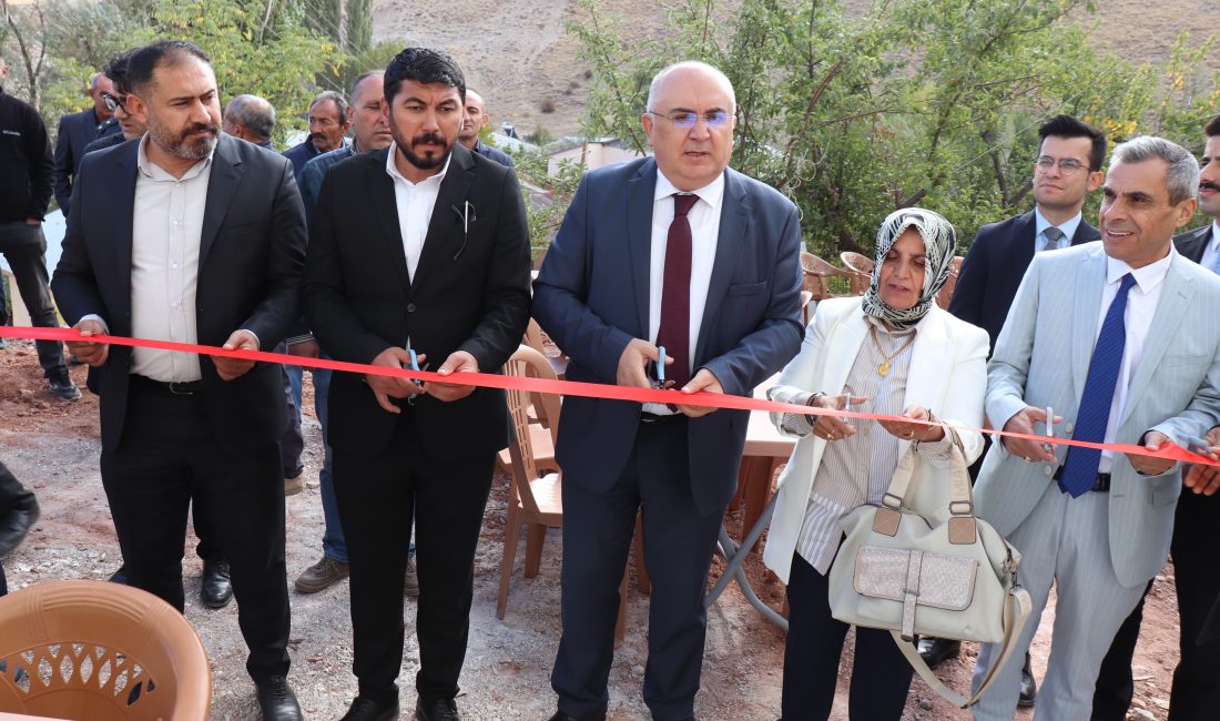 SİVAS (AA) – Sivas'ın Kangal ilçesinde hayırseverler tarafından yaptırılan cami