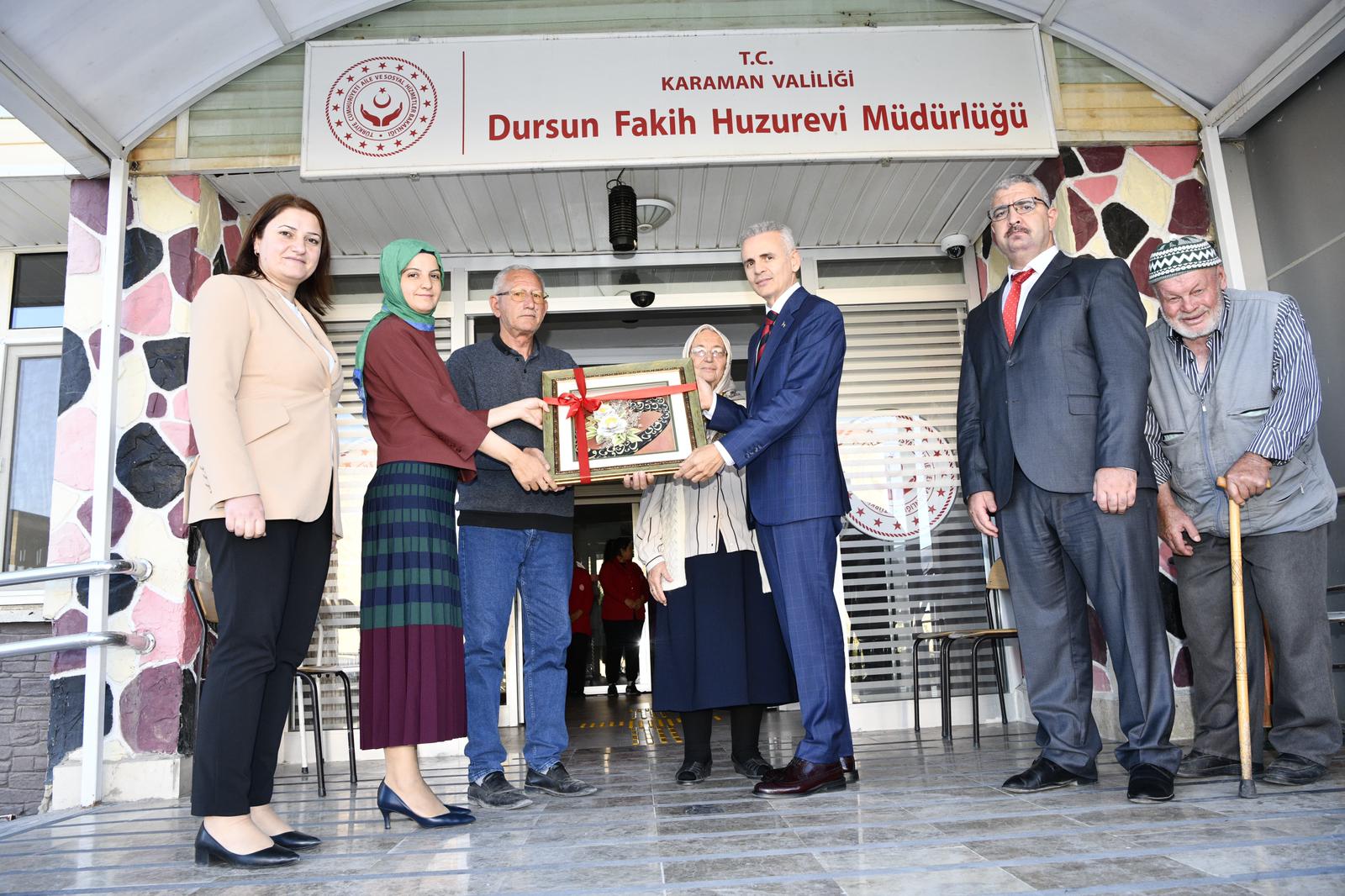 KARAMAN (AA) – Karaman Valisi Mehmet Fatih Çiçekli, Dünya Yaşlılar