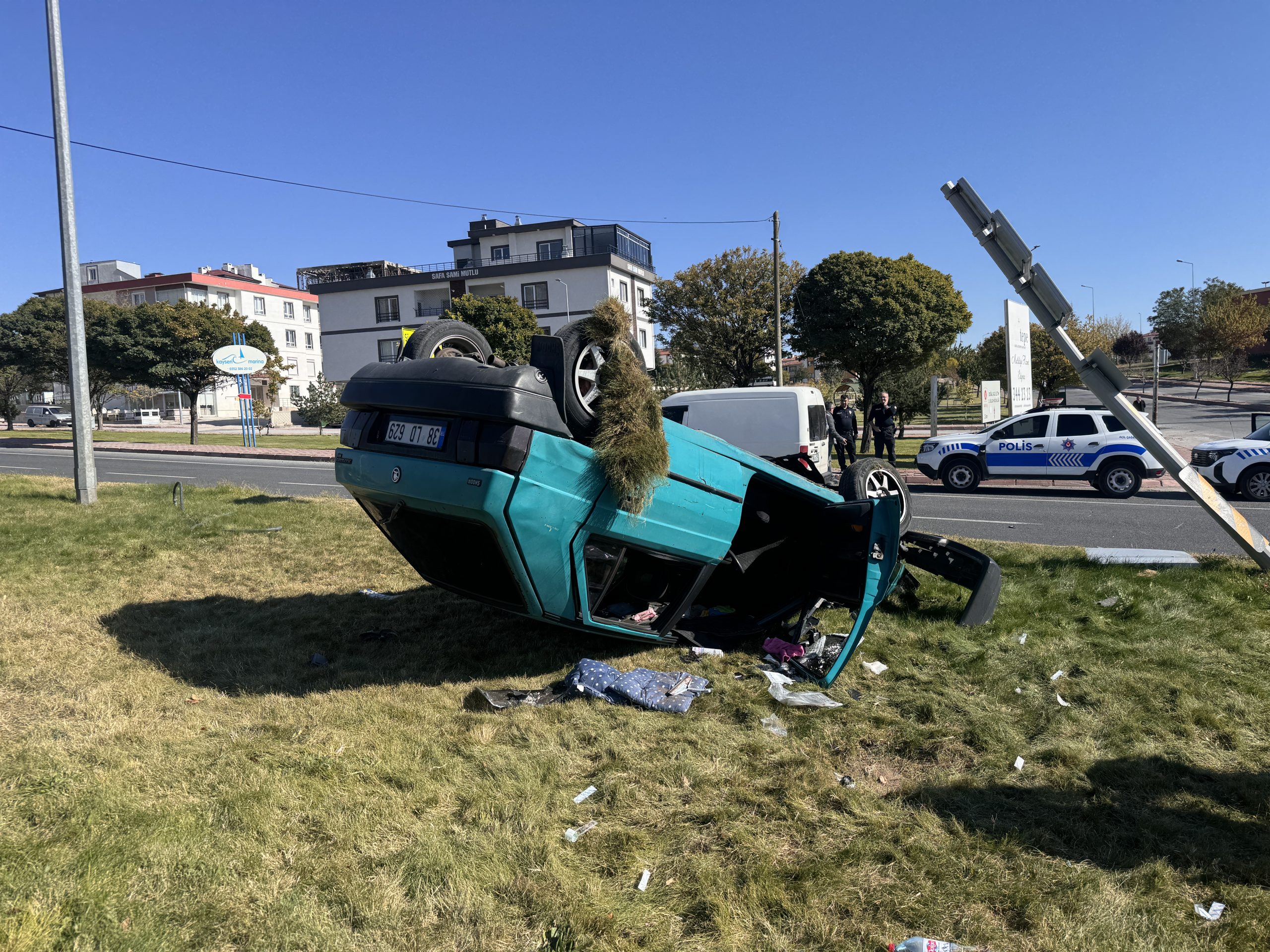 KAYSERİ (AA) – Kayseri'de otomobille tırın çarpışması sonucu aynı aileden