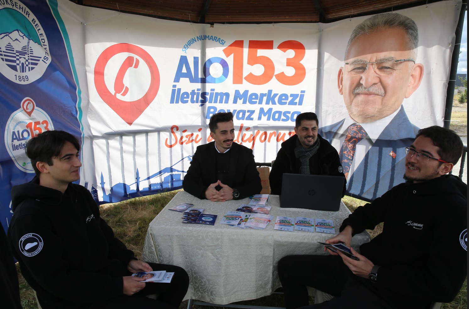 KAYSERİ (AA) – Kayseri'de üniversiteye yeni başlayan öğrenciler, Erciyes Üniversitesi