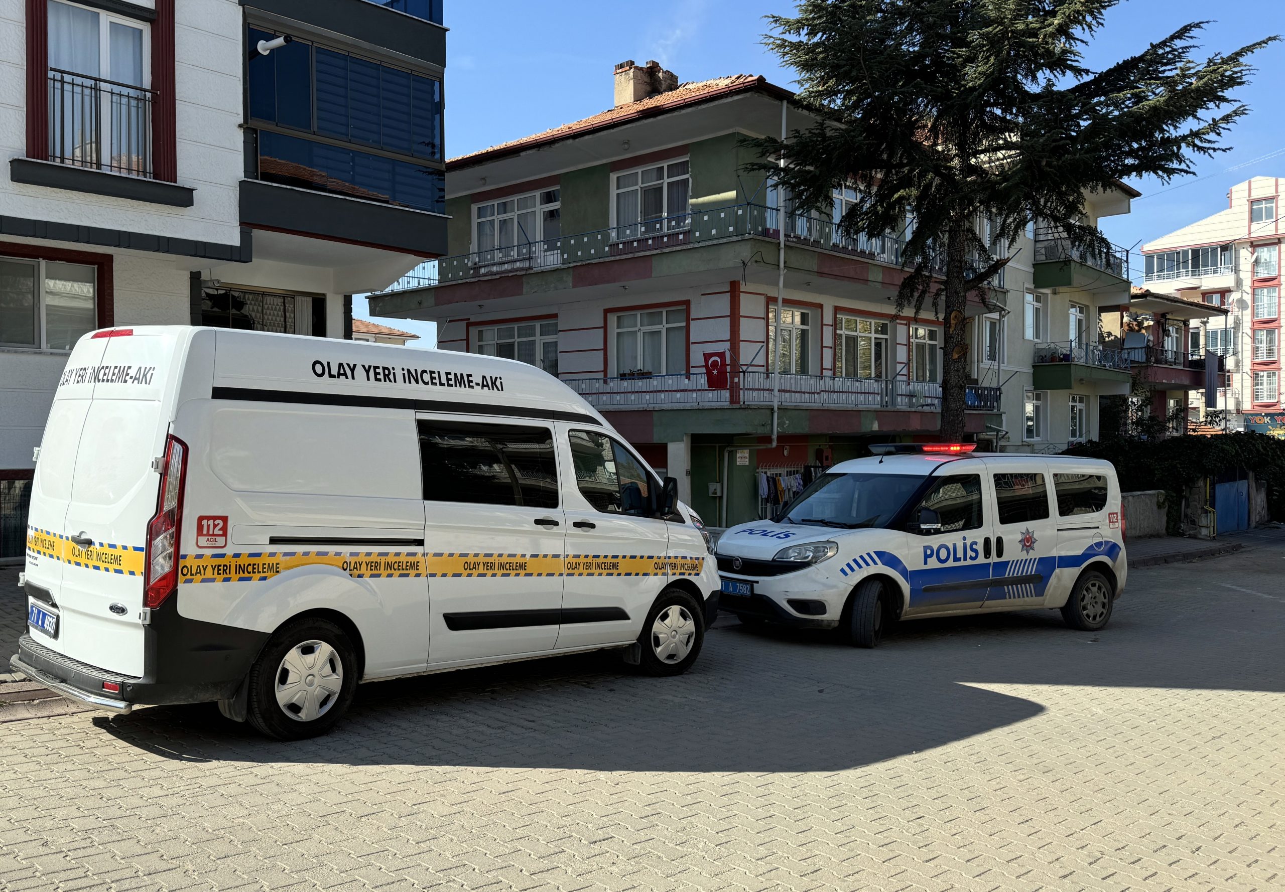 KIRIKKALE (AA) – Kırıkkale'de boşanma aşamasındaki eşinin tabancayla yaraladığı kadın,