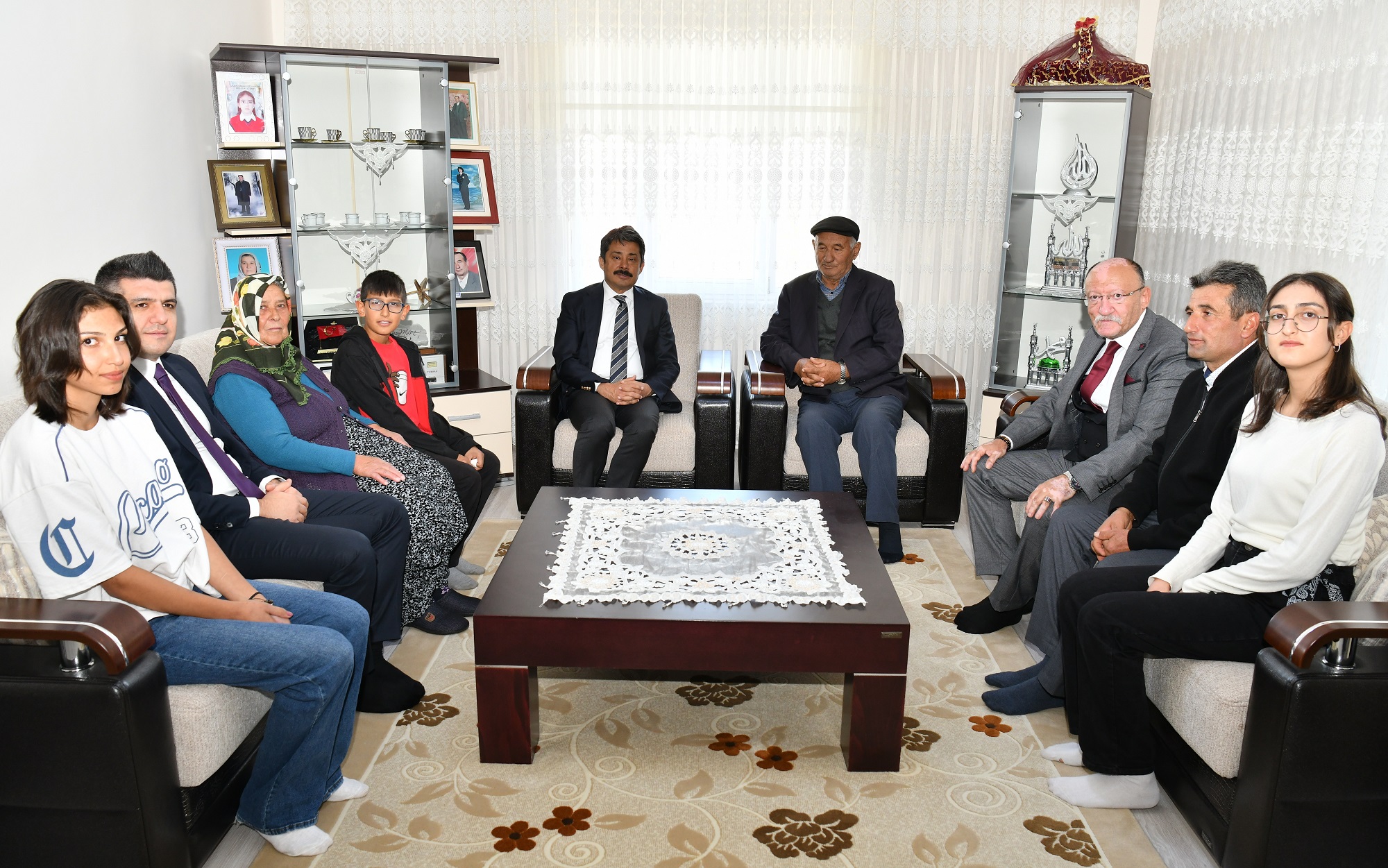 KIRŞEHİR (AA) – Kırşehir Valisi Murat Sefa Demiryürek, Mucur'da yatırımları