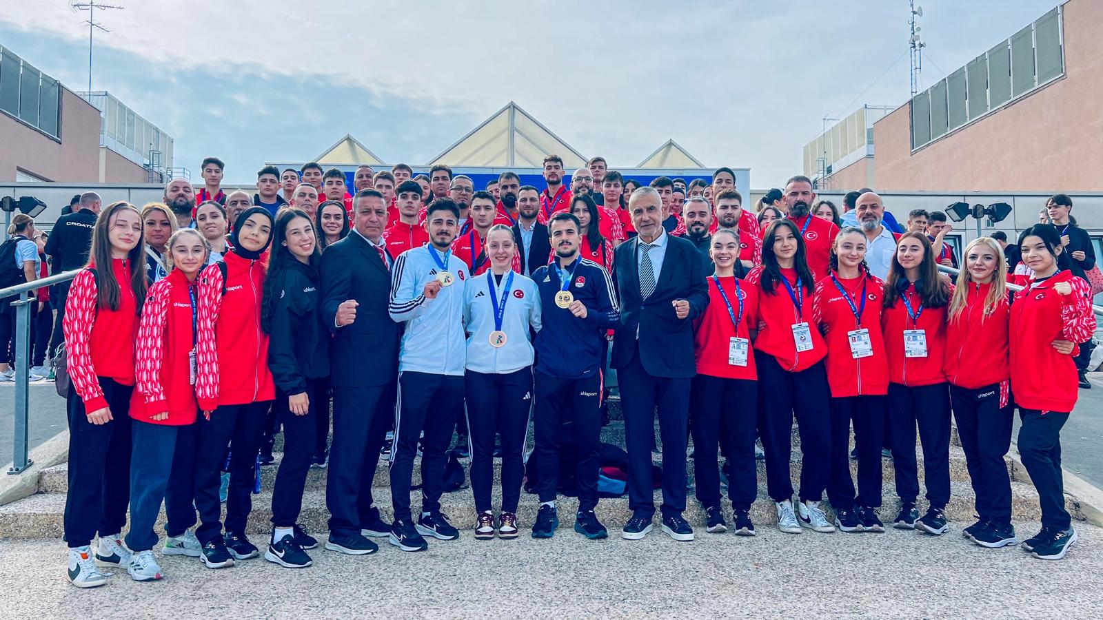 ANKARA (AA) – Milli karateciler, İtalya'da düzenlenen Gençler Dünya Karate