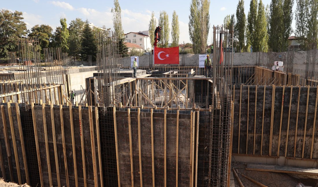 - "Otomotivden kimyaya, makineden çeliğe, beyaz eşyadan savunma ve havacılığa,