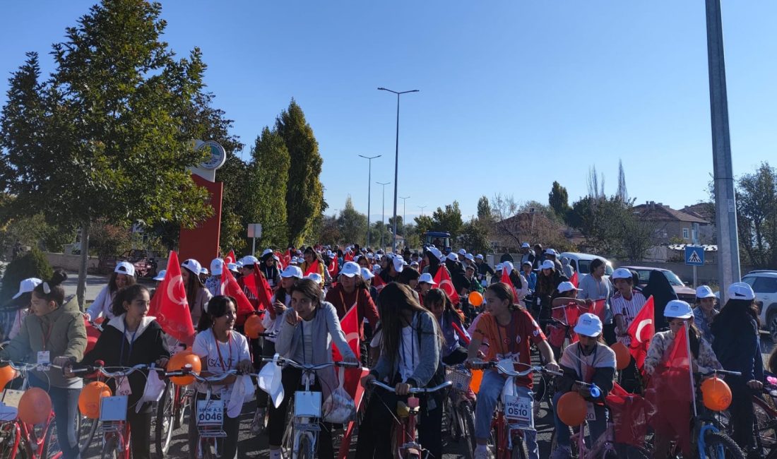 KAYSERİ (AA) – Sarıoğlan ilçesinde Cumhuriyet'in 101. yılı etkinlikleri kapsamında