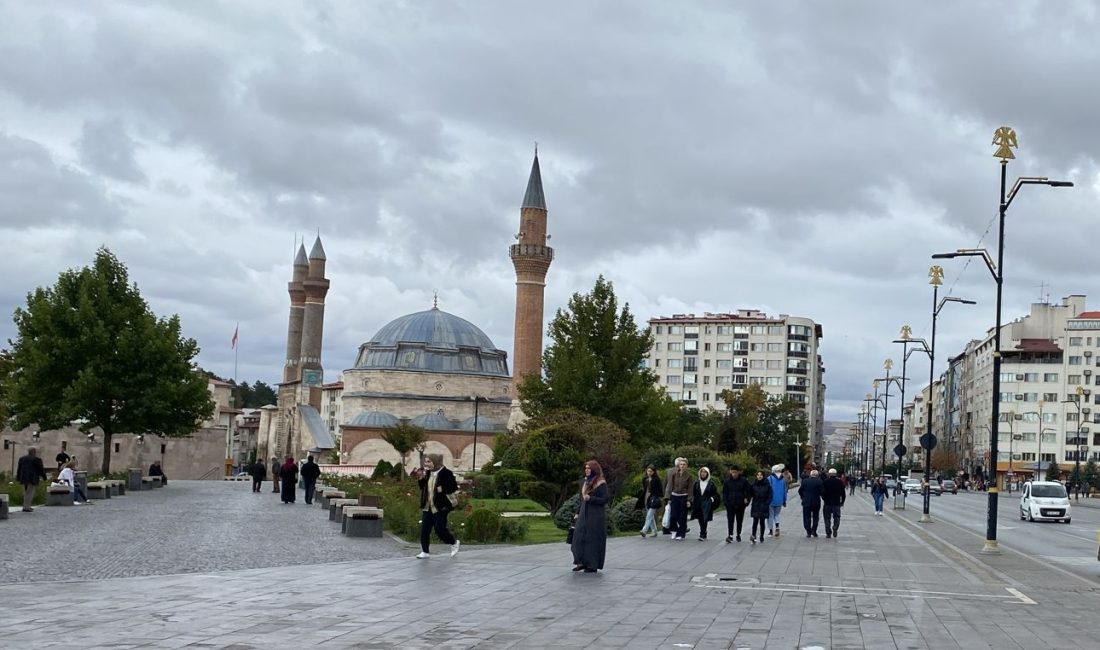 ANKARA (AA) – Sivas'ta 4,7 büyüklüğündeki depremin ardından saat 11.39'da