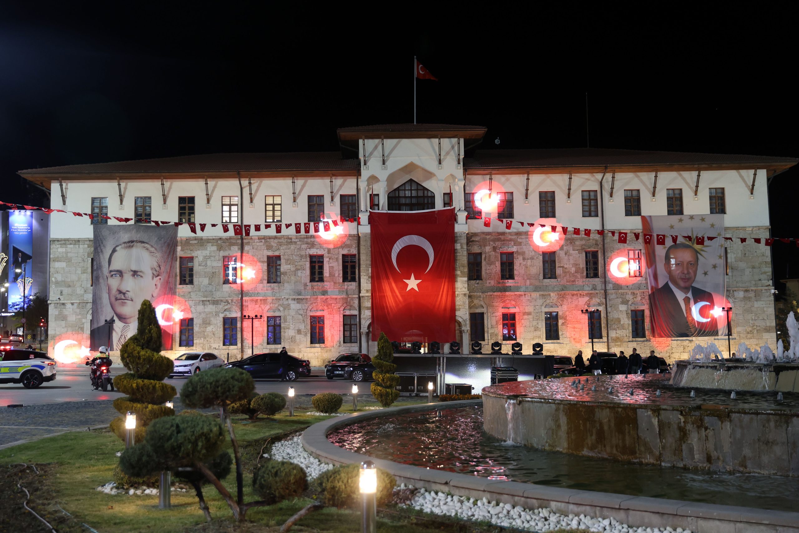 NİĞDE (AA) – Niğde, Kırşehir ve Sivas'ta, Cumhuriyet'in 101. yıl