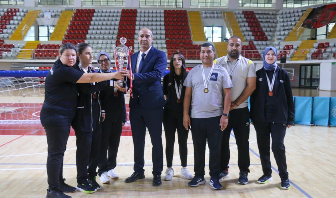 SİVAS (AA) – Sivas'ta düzenlenen kadınlar golbol turnuvasında Eskişehir Görme