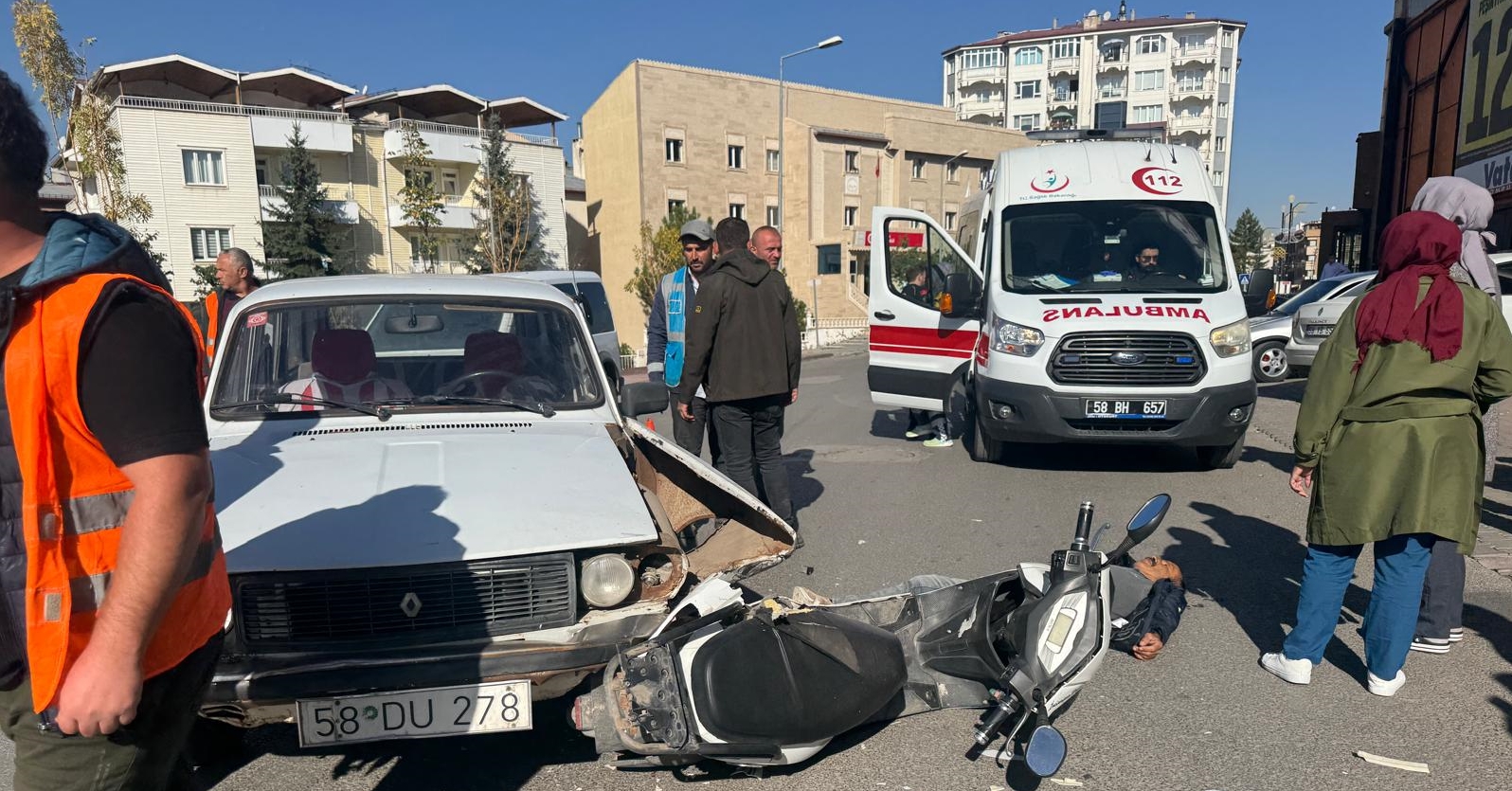 SİVAS (AA) – Sivas'ta otomobilin çarptığı elektrikli motosiklet sürücüsü yaralandı.