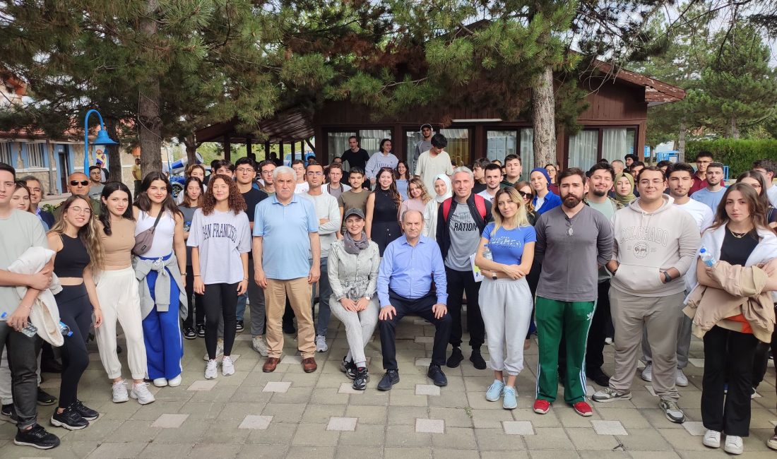 ESKİŞEHİR (AA) – Türk Hava Kurumu (THK) Üniversitesi'nde öğrenim gören