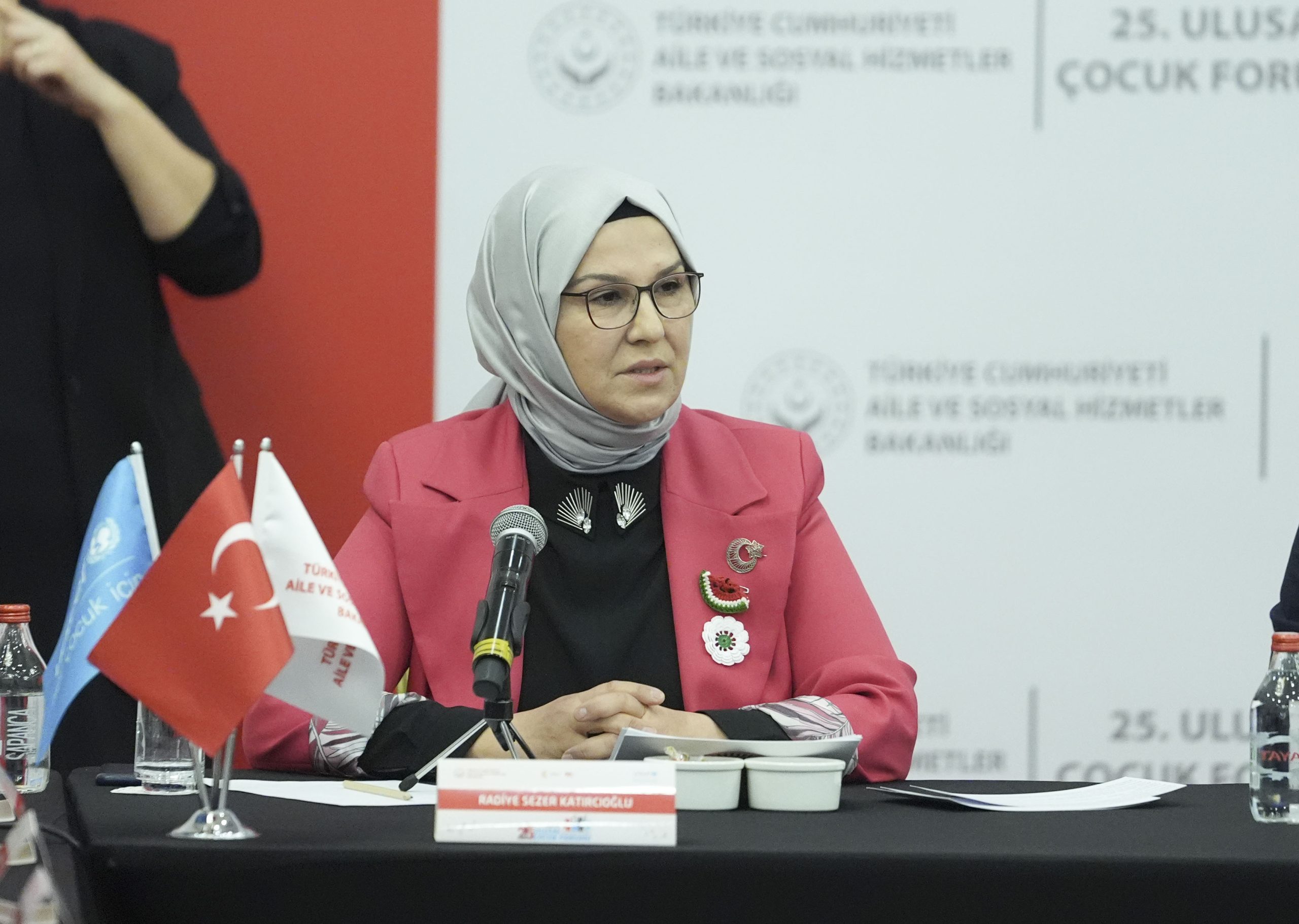 ANKARA (AA) – Aile ve Sosyal Hizmetler Bakanı Mahinur Özdemir