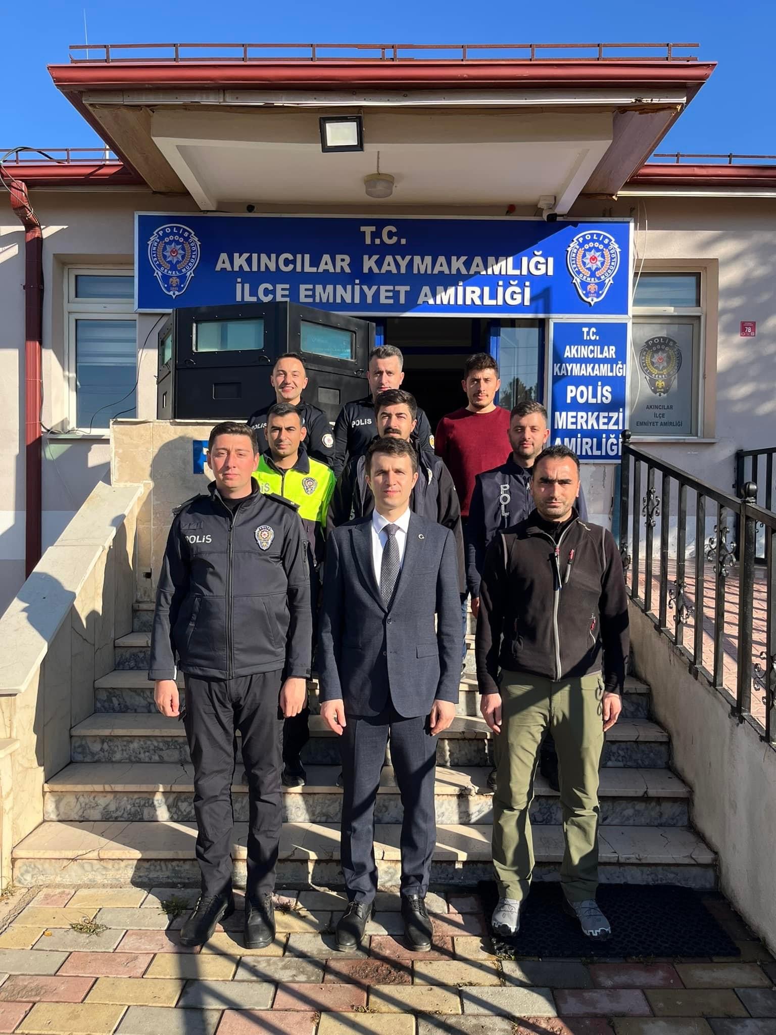 SİVAS (AA) – Akıncılar Kaymakamı Musa Türkmen, İlçe Emniyet Amirliğini
