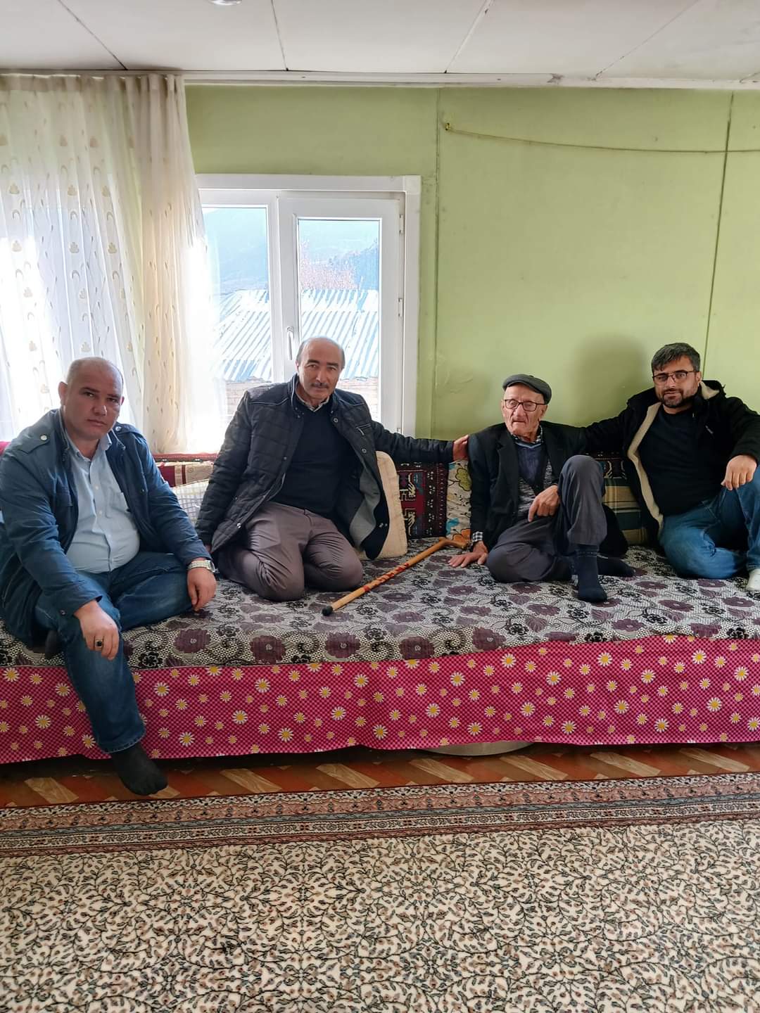 SİVAS (AA) – Sivas'ın Akıncılar ilçesinde din görevlileri, 95 yaşındaki