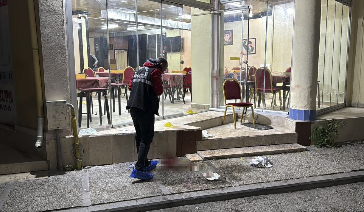 AKSARAY (AA) – Aksaray'da çıkan bıçaklı kavgada yaralanan 3 kişi