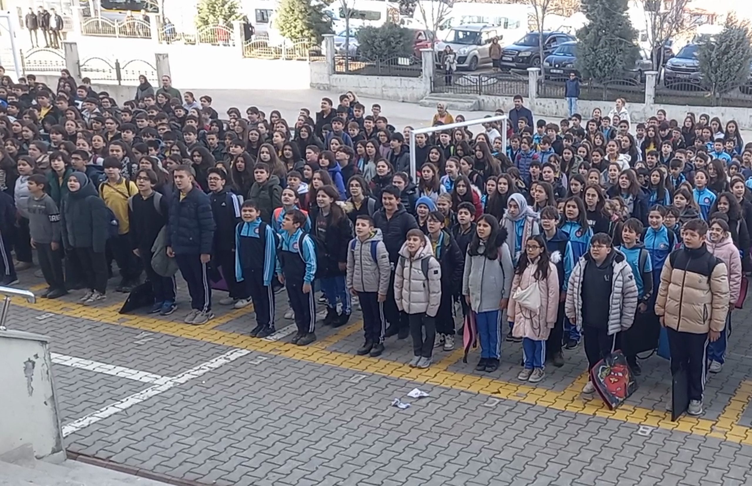 ANKARA (AA) – Ankara'nın Beypazarı ilçesinde öğrenciler, ara tatilin bitmesinin