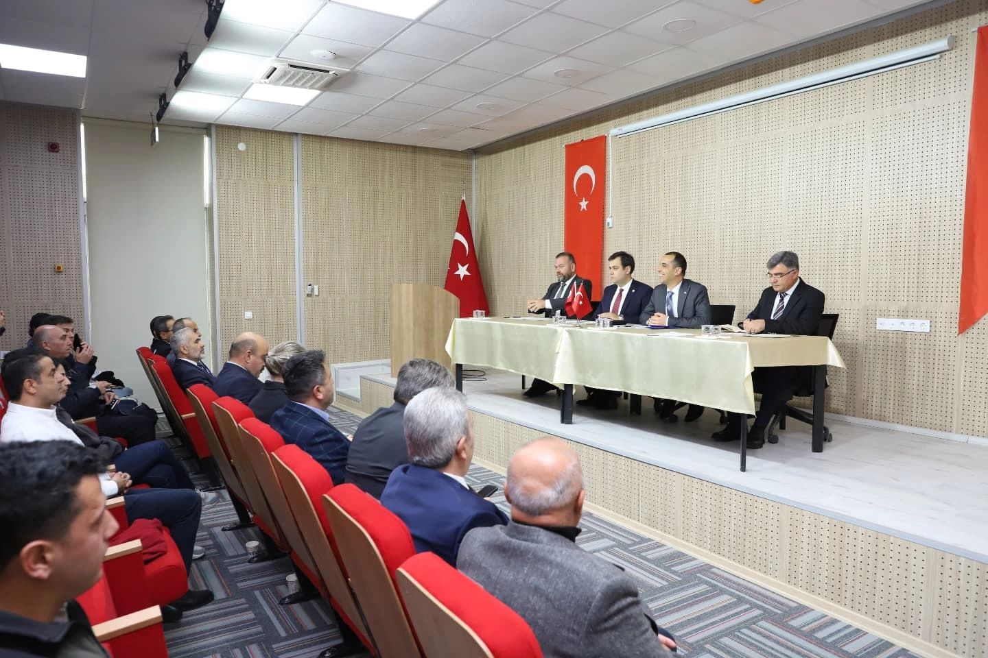 ÇANKIRI (AA) – Çankırı Valisi Mustafa Fırat Taşolar, Şabanözü'nde ziyaretlerde