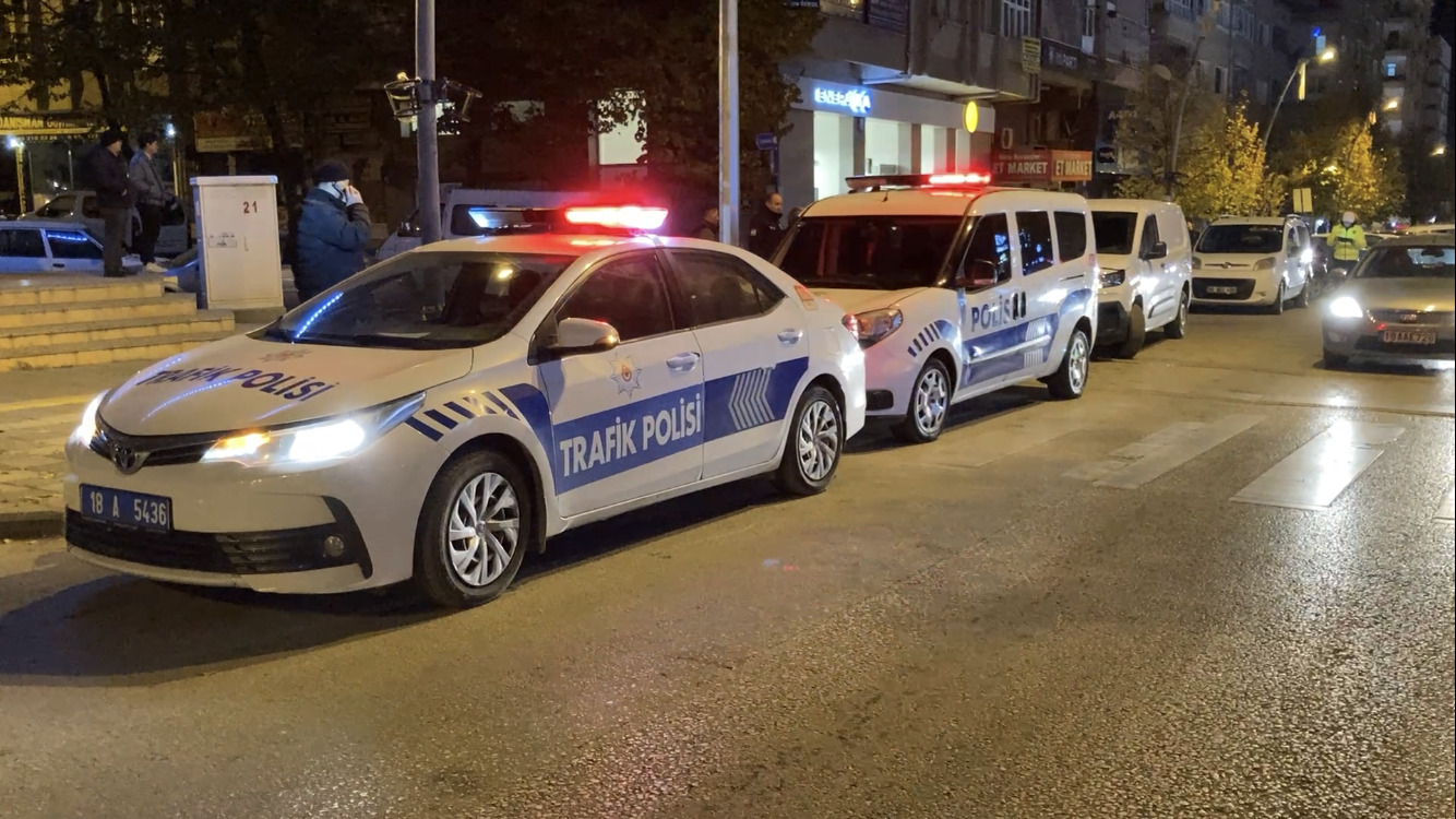 ÇANKIRI (AA) – Çankırı'da çıkan bıçaklı kavgada 1 kişi yaralandı.