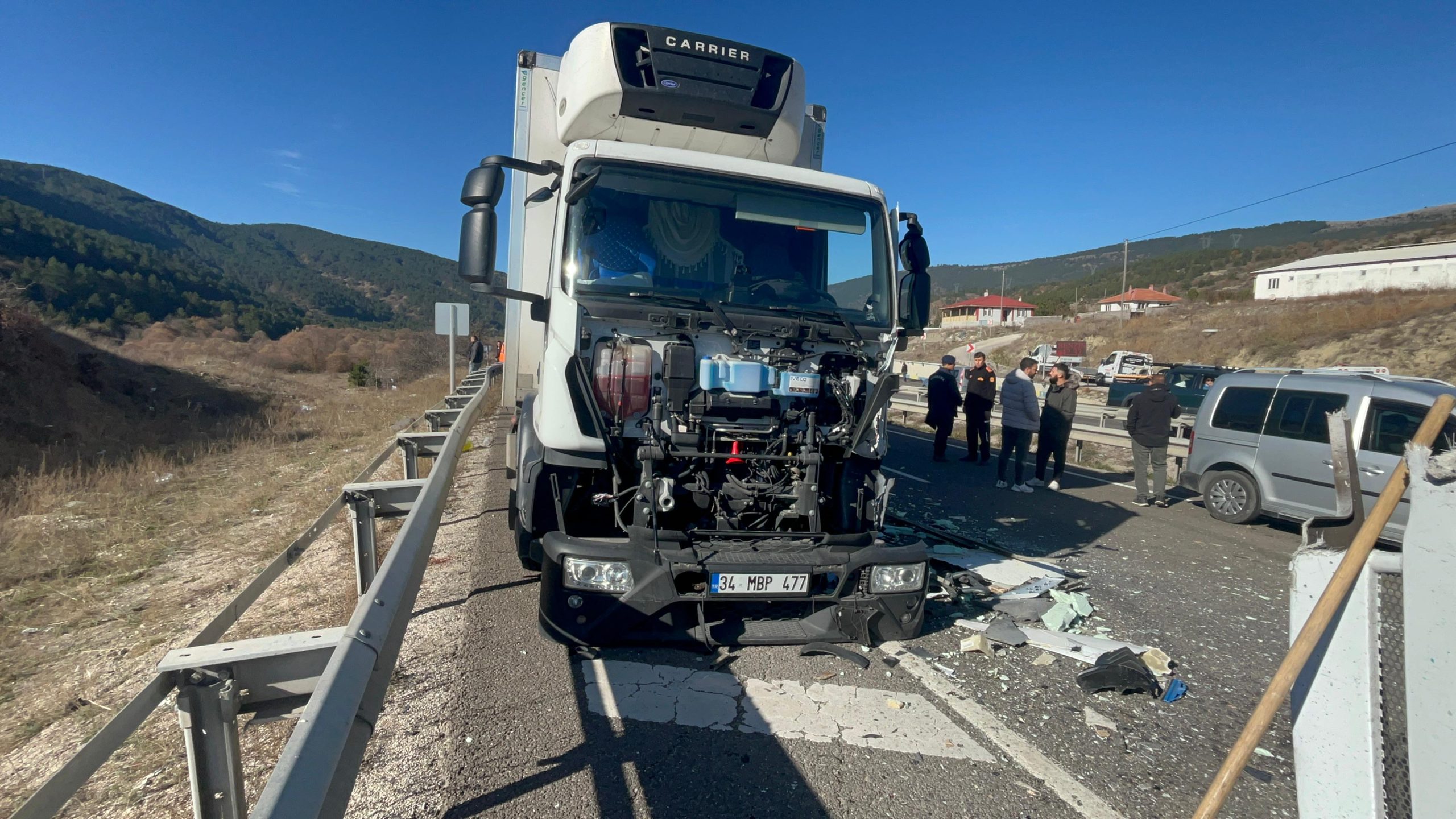 ÇANKIRI (AA) – Çankırı'da midibüs, tır ve hafif ticari aracın