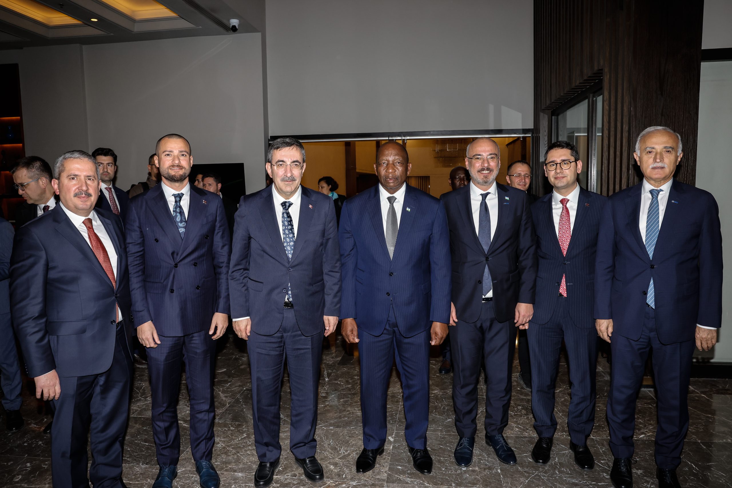 ANKARA (AA) – Cumhurbaşkanı Yardımcısı Cevdet Yılmaz, "(Türkiye-Lesotho) İkili ticaret