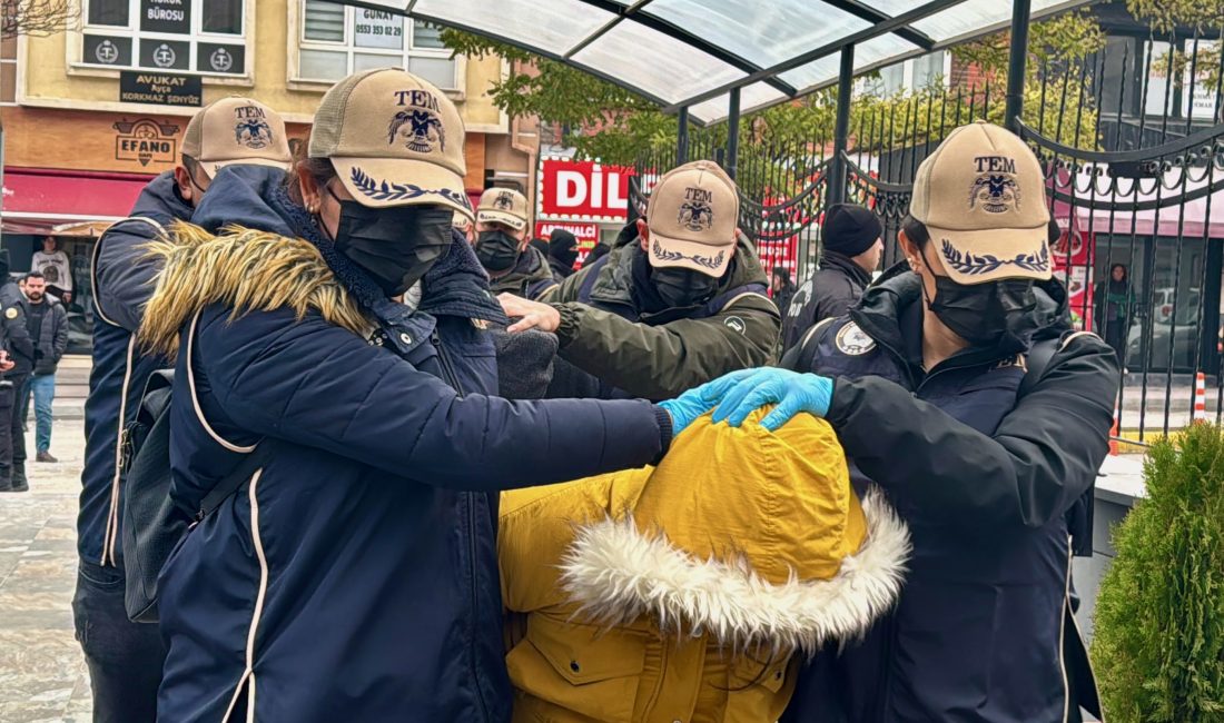 ESKİŞEHİR (AA) – Eskişehir merkezli 8 ilde terör örgütü PKK/KCK'ya