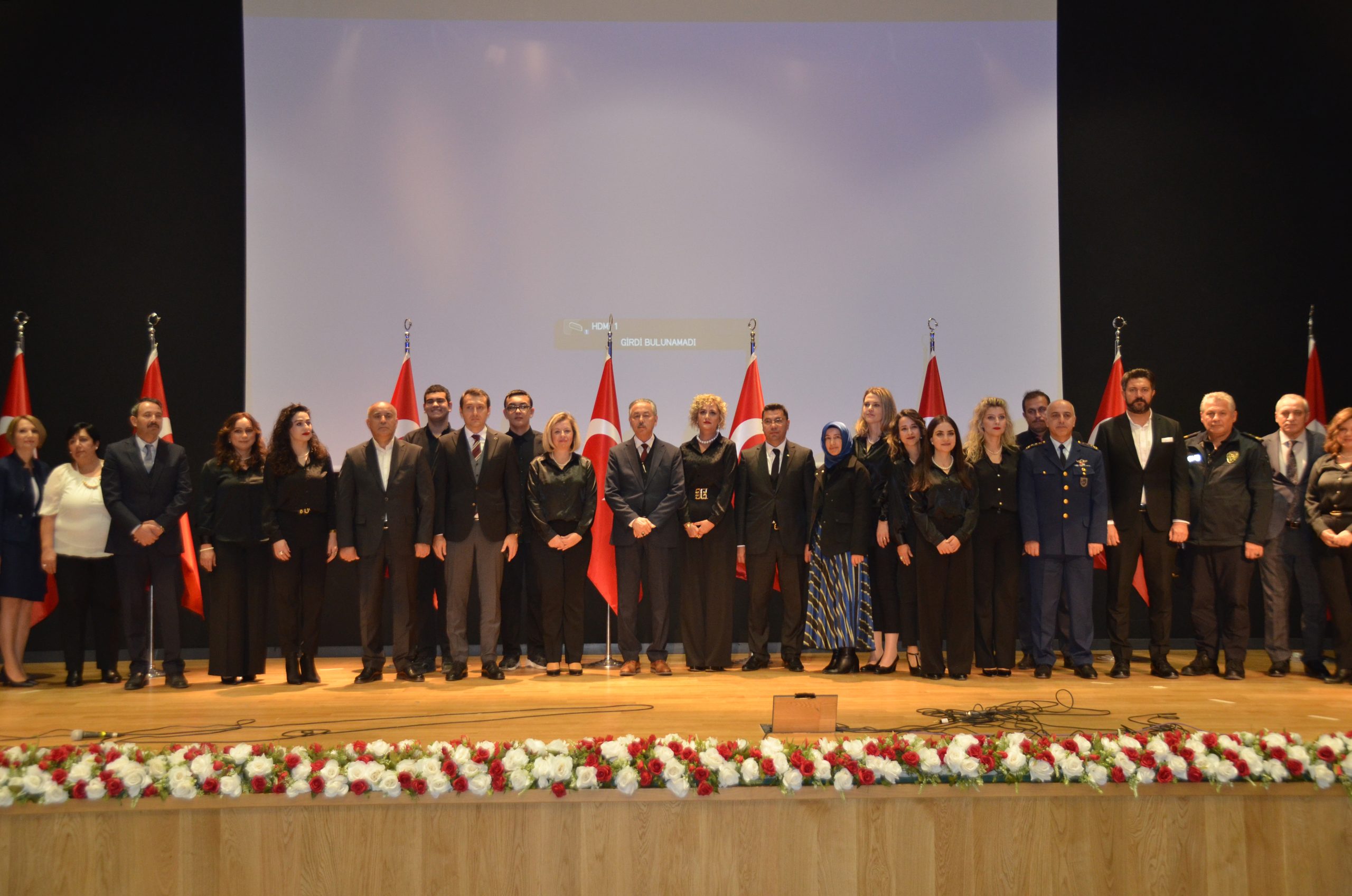 ANKARA (AA) – Ankara'nın Kahramankazan ilçesinde 24 Kasım Öğretmenler Günü