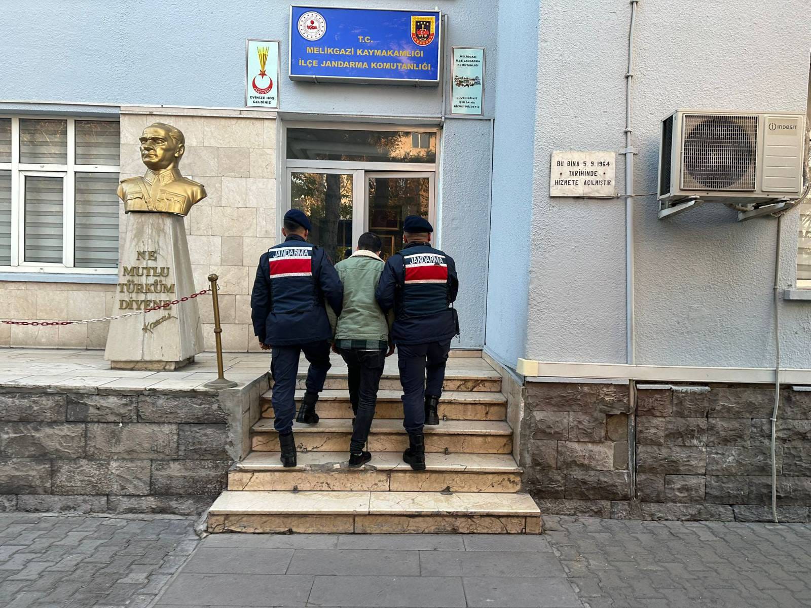KAYSERİ (AA) – Kayseri'de terör örgütü DEAŞ'a yönelik operasyonda 1