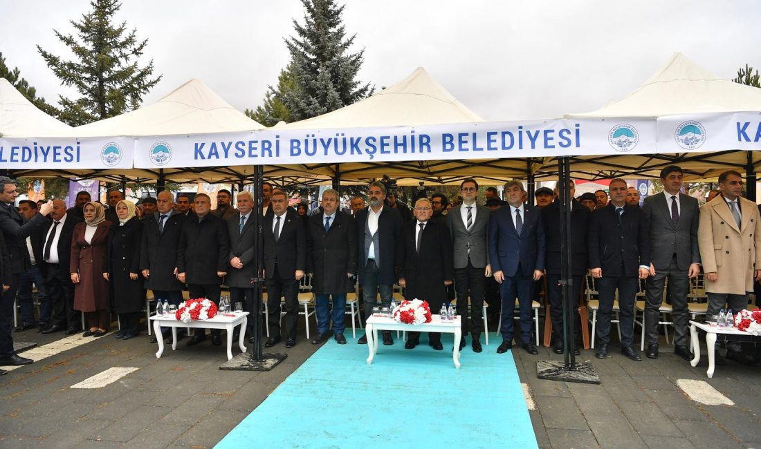 KAYSERİ (AA) – Kayseri'nin Pınarbaşı ve Sarız ilçelerine, düzenlenen törenle