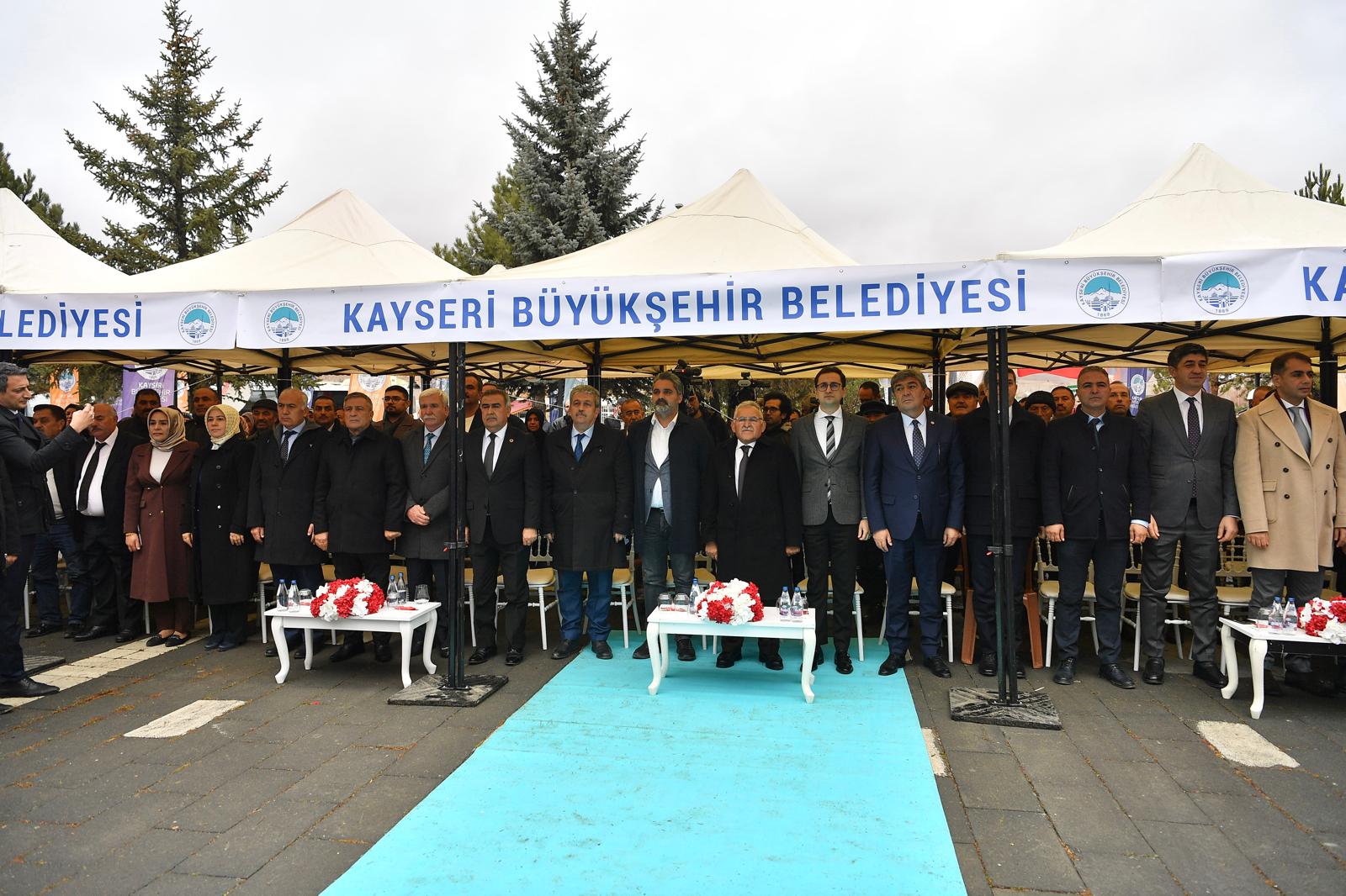 KAYSERİ (AA) – Kayseri'nin Pınarbaşı ve Sarız ilçelerine, düzenlenen törenle