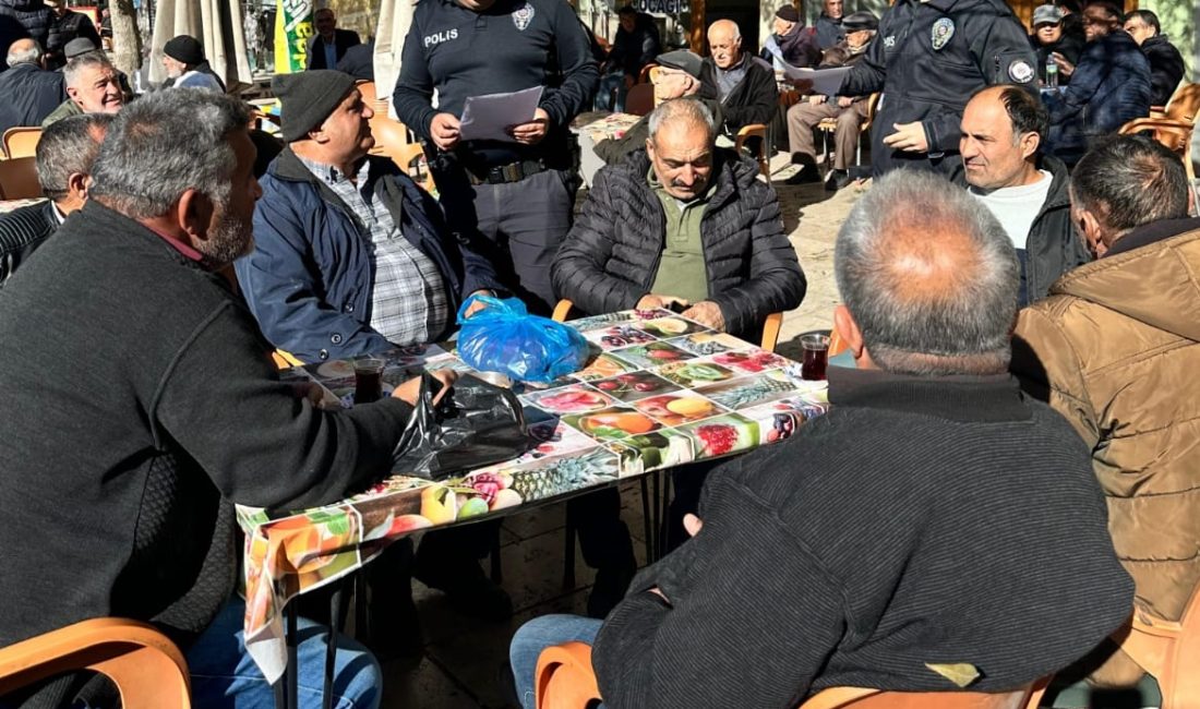KIRŞEHİR (AA) – Kırşehir'in Mucur ilçesinde polis ekipleri, dolandırıcılık olaylarına