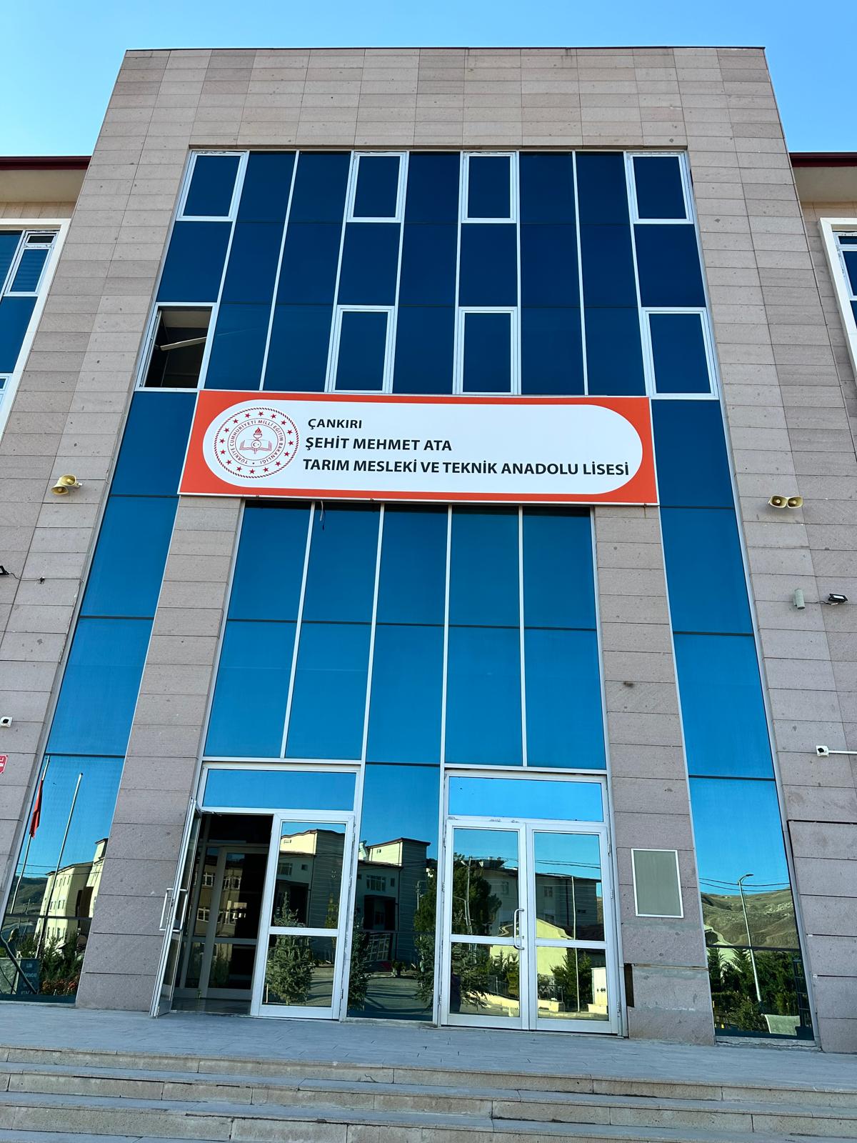 - Milli Eğitim Bakanlığı, sektörlerin nitelikli iş gücü ihtiyaçlarının karşılanması