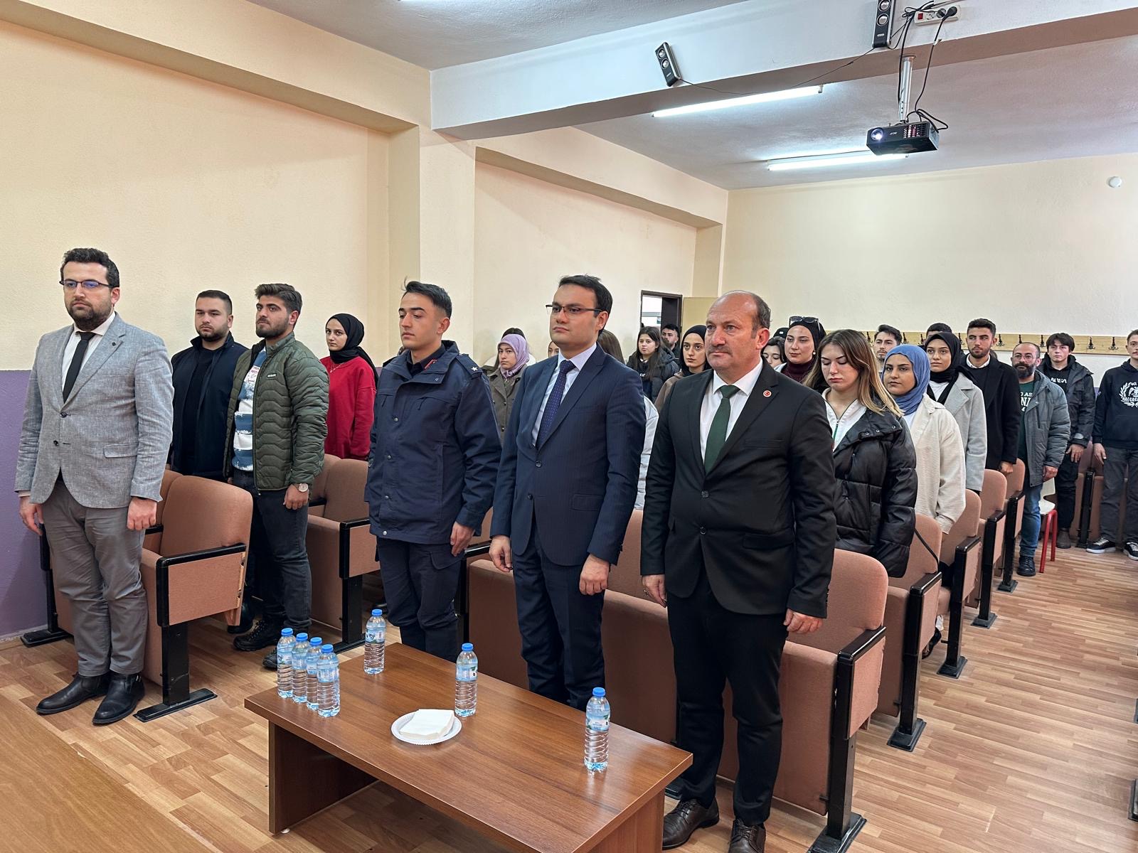 KONYA (AA) – Selçuk Üniversitesi Sarayönü Meslek Yüksekokulu'nda eğitim gören