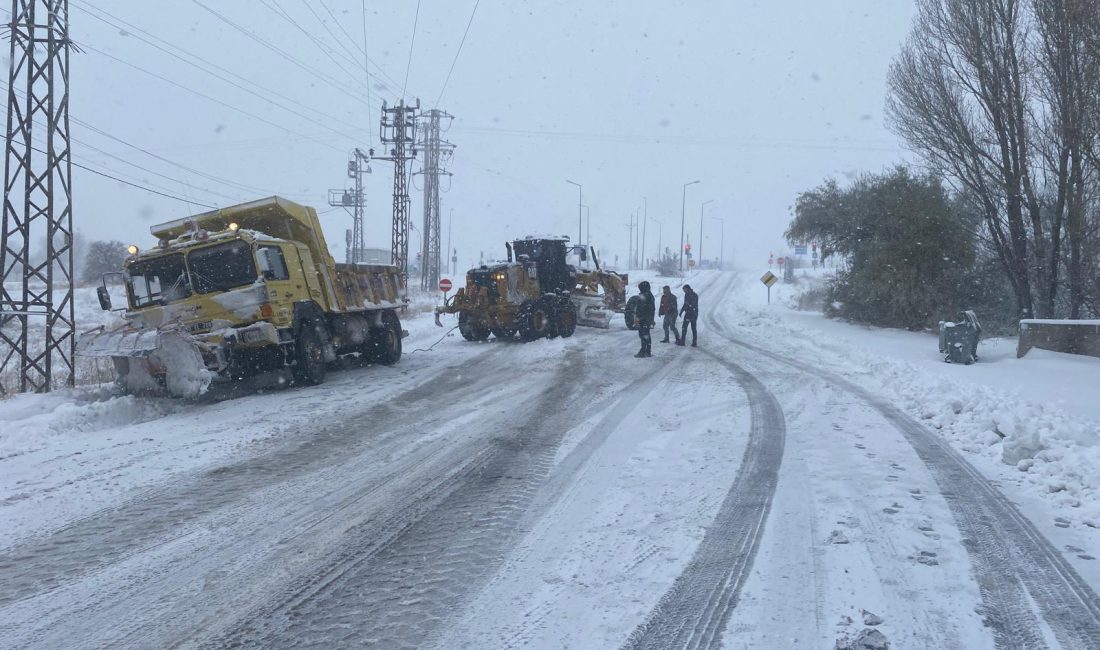 YOZGAT (AA) – Yozgat, Kayseri ve Nevşehir'de etkisini sürdüren kar