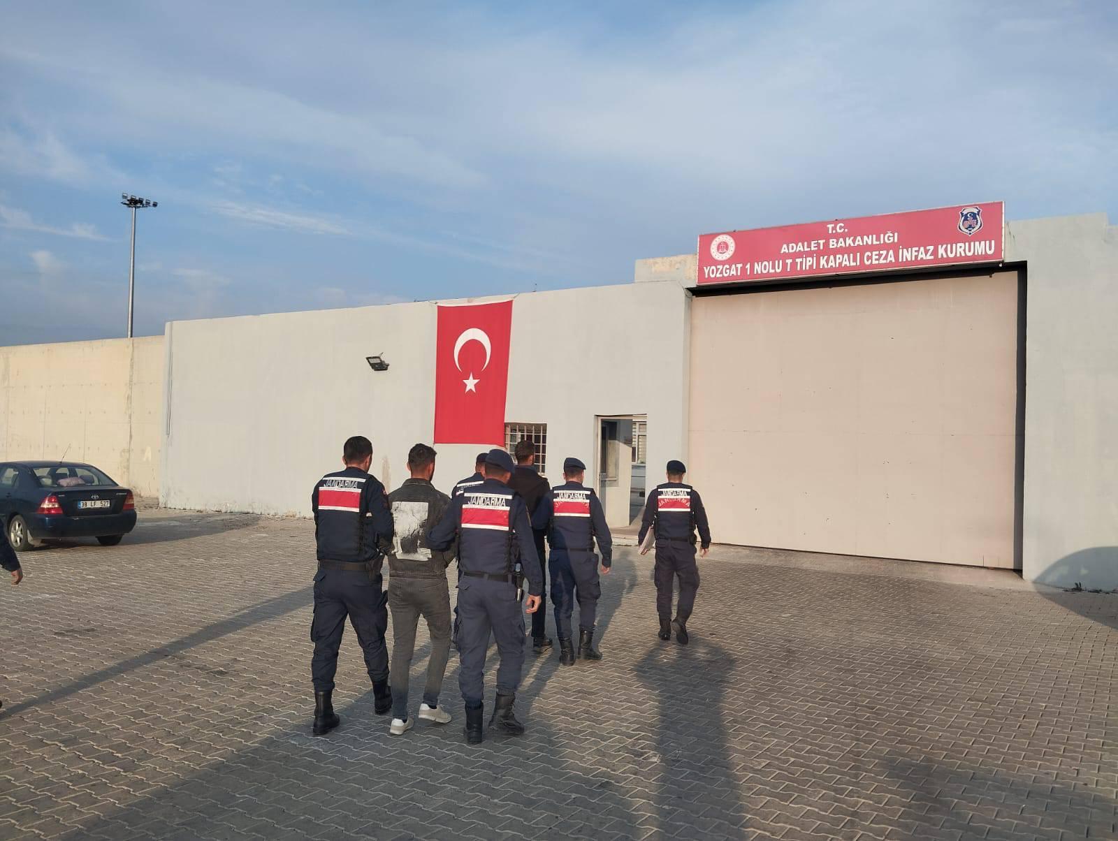 YOZGAT (AA) – Yozgat'ta, jandarma ekiplerince Sorgun ve Şefaatli ilçelerinde