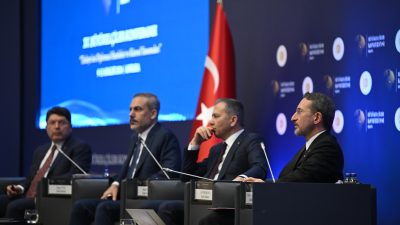 ANKARA (AA) – Cumhurbaşkanlığı İletişim Başkanı Fahrettin Altun, "Uluslararası muhataplarımızla