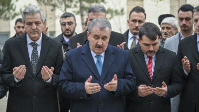 ANKARA (AA) – BBP Genel Başkanı Mustafa Destici, Kahramanmaraş'ta 2009'da