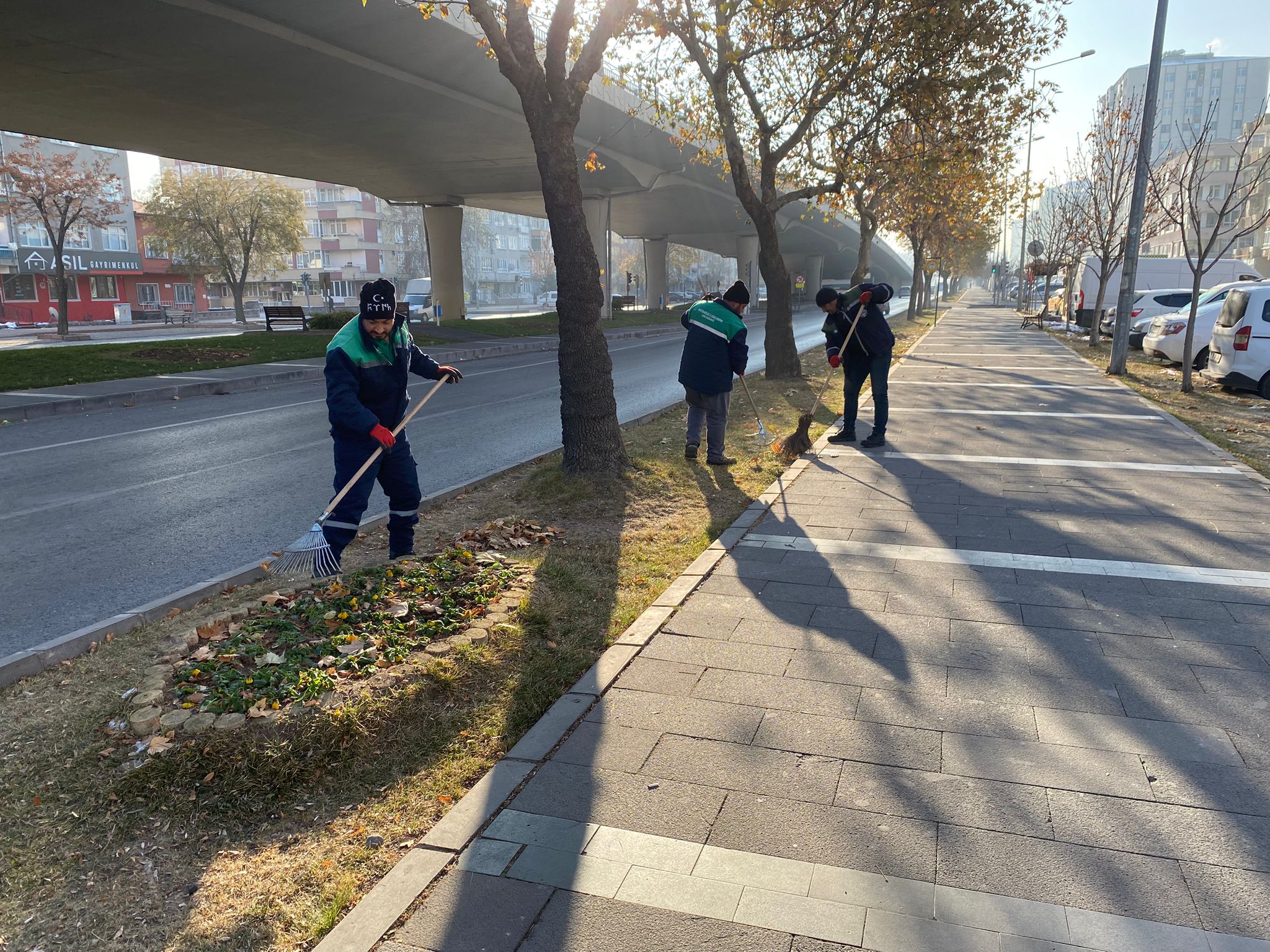 KAYSERİ (AA) – Kayseri Büyükşehir Belediyesi, şehir genelinde temizlik, bakım