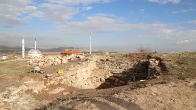 ANKARA (AA) – Ankara'nın Çubuk ilçesindeki Tarihi Melikşah Hamamı kazısının