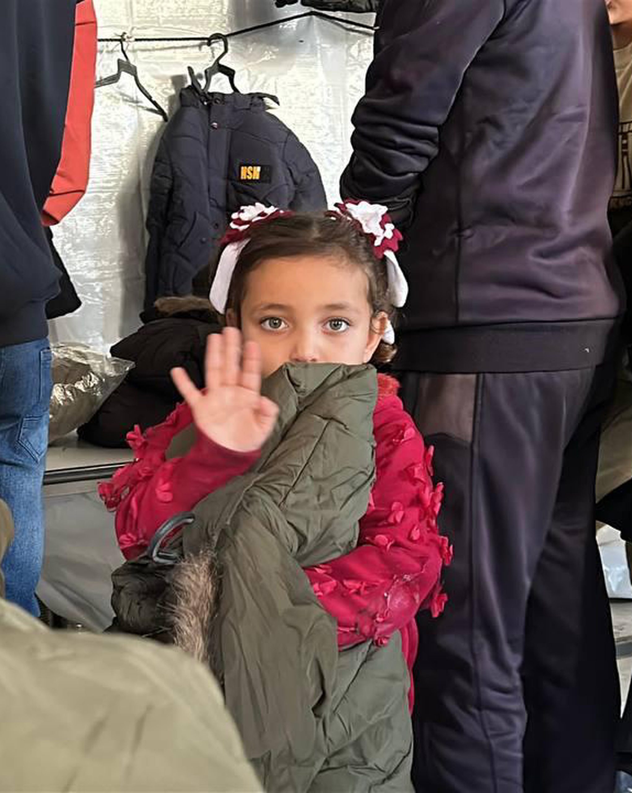 ANKARA (AA) – İHH Beypazarı Temsilciliği, Gazze'deki yetimlere kıyafet yardımlarını