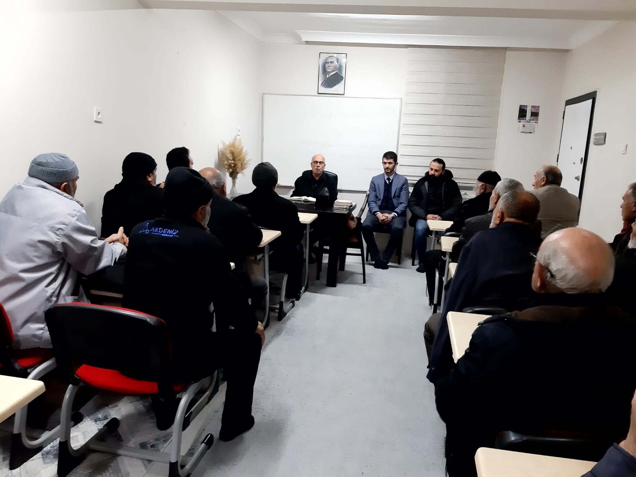 KIRIKKALE (AA) – Karakeçili Müftülüğünce düzenlenen "Hayat Rehberi Kur'an-ı Kerim"