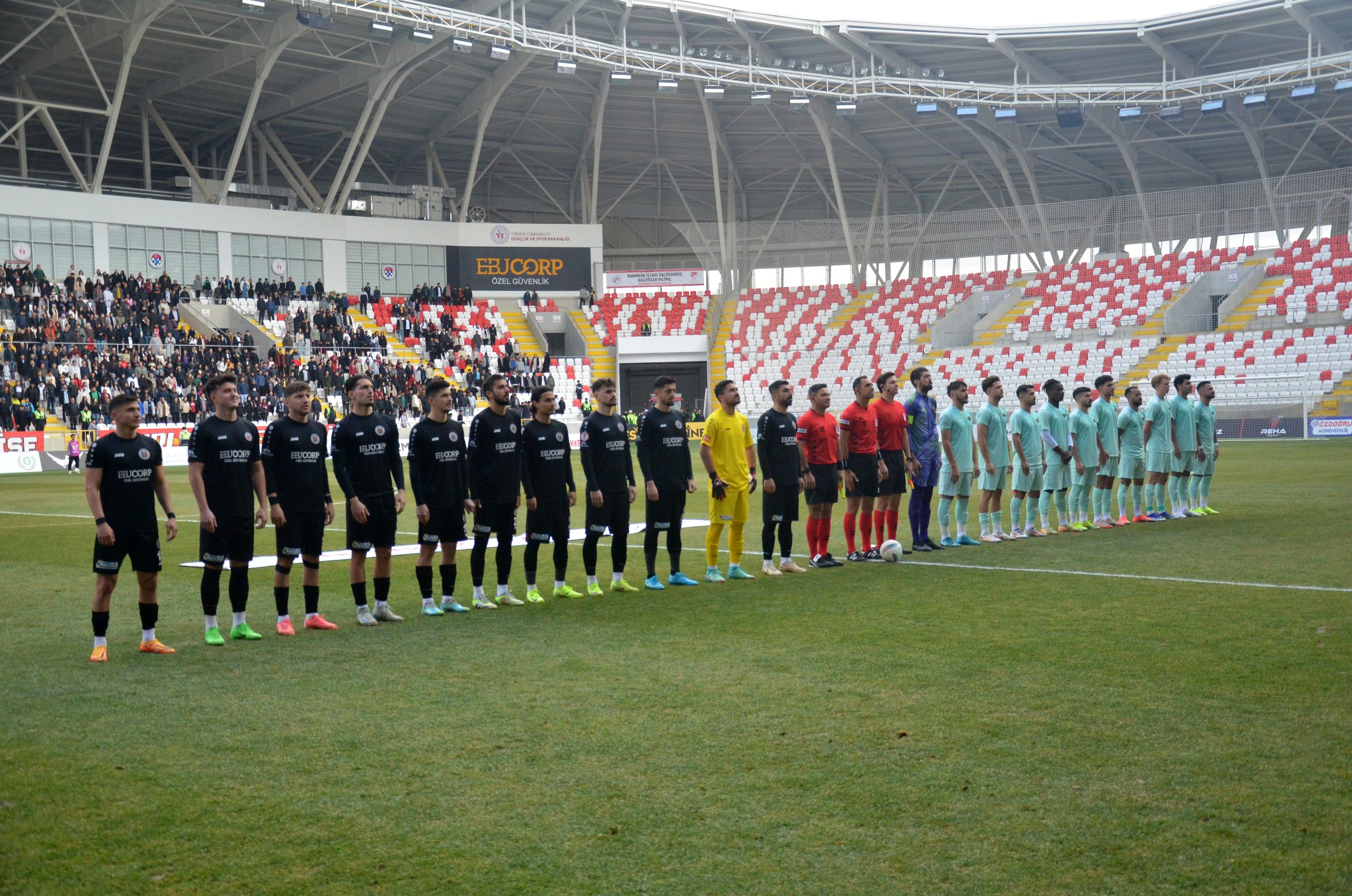 Stat: Yeni Karaman Stadyumu Hakemler: Oğuzhan Aksu, Seyfettin Ünal, Sabri